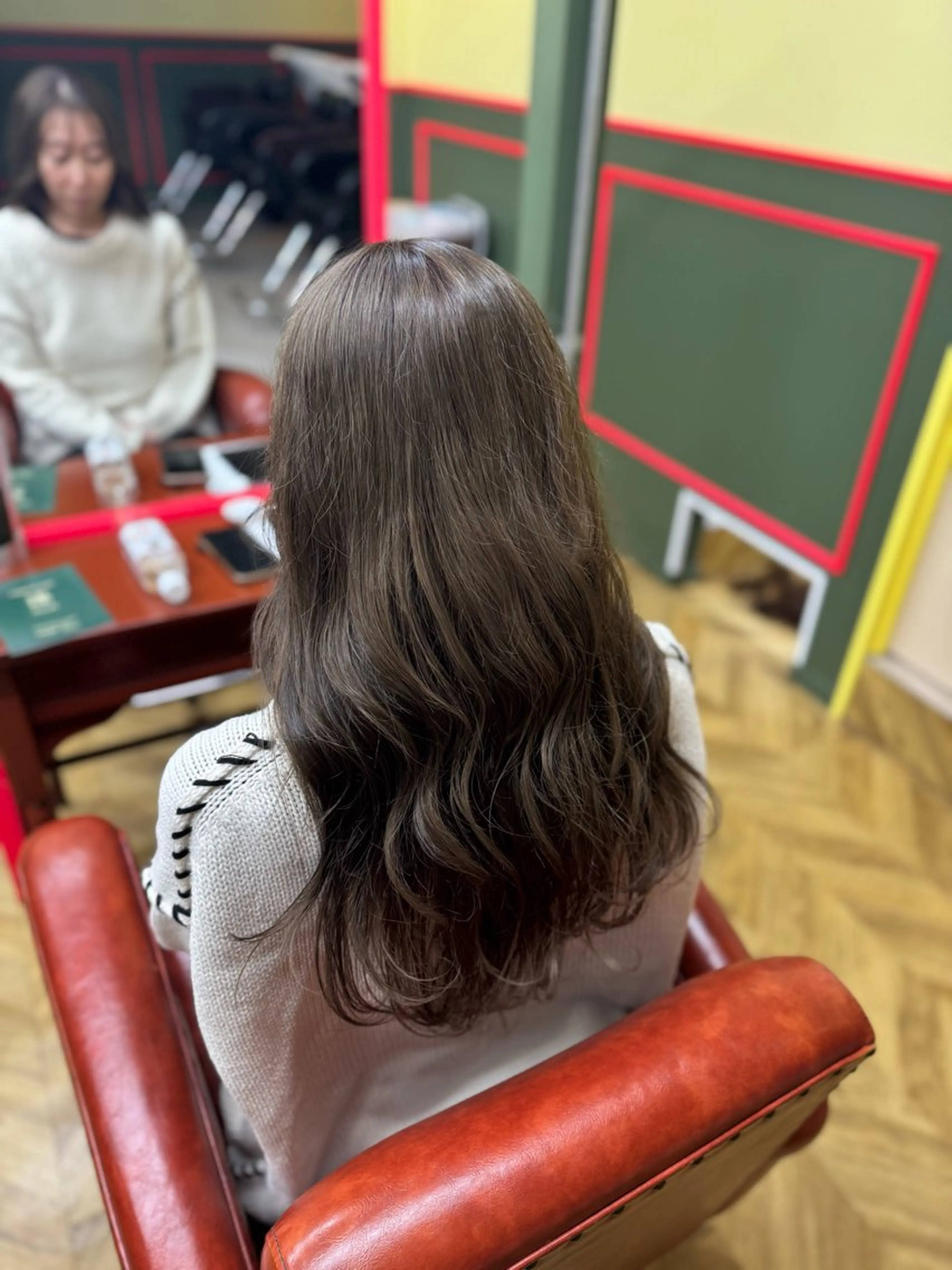 ロング カラー 米倉 麻衣のヘアスタイル