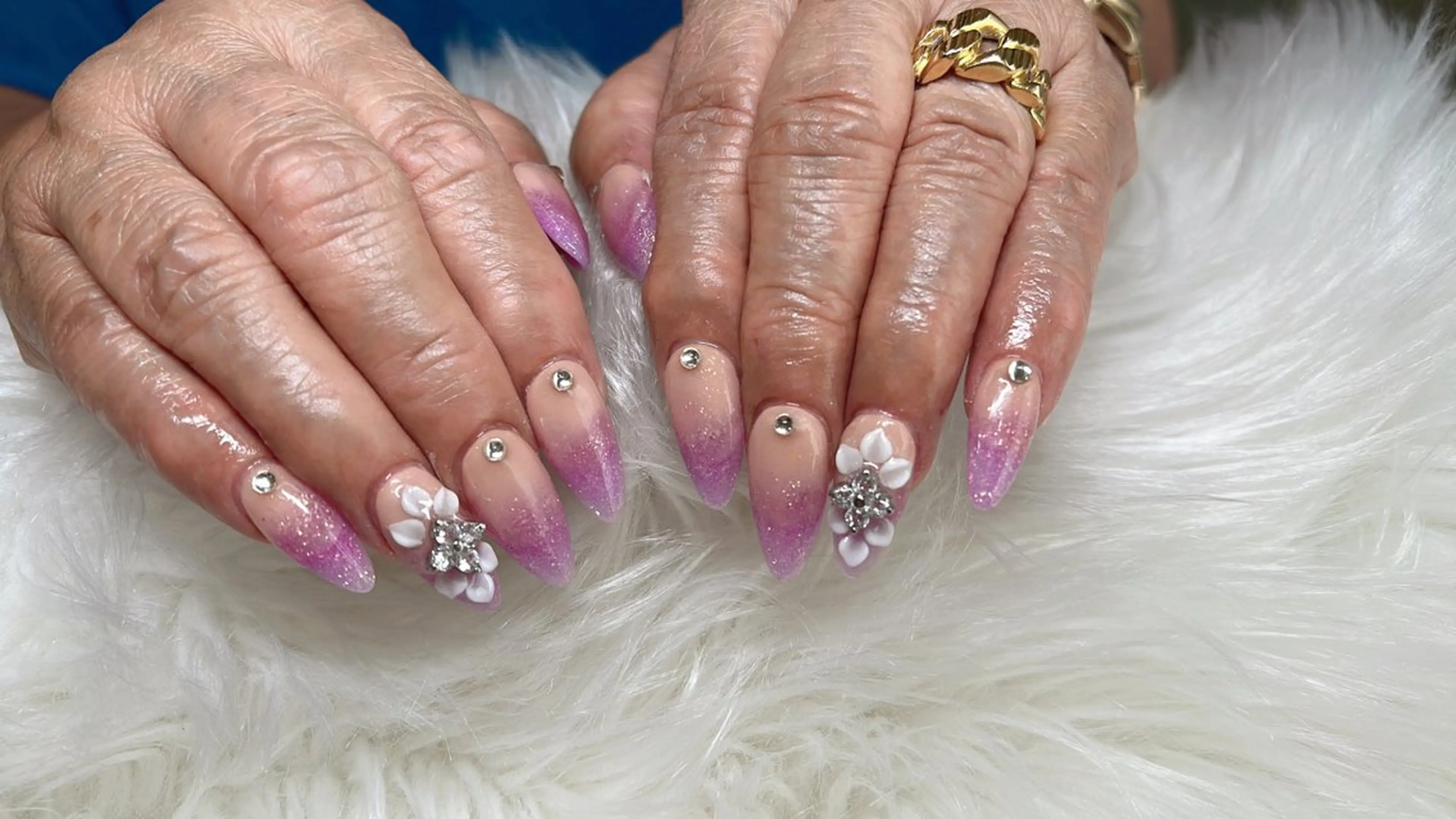 ネイル グラデーション ハンドネイル 《LB》ラブリエ Nail&eyeのマツエク・マツパデザイン