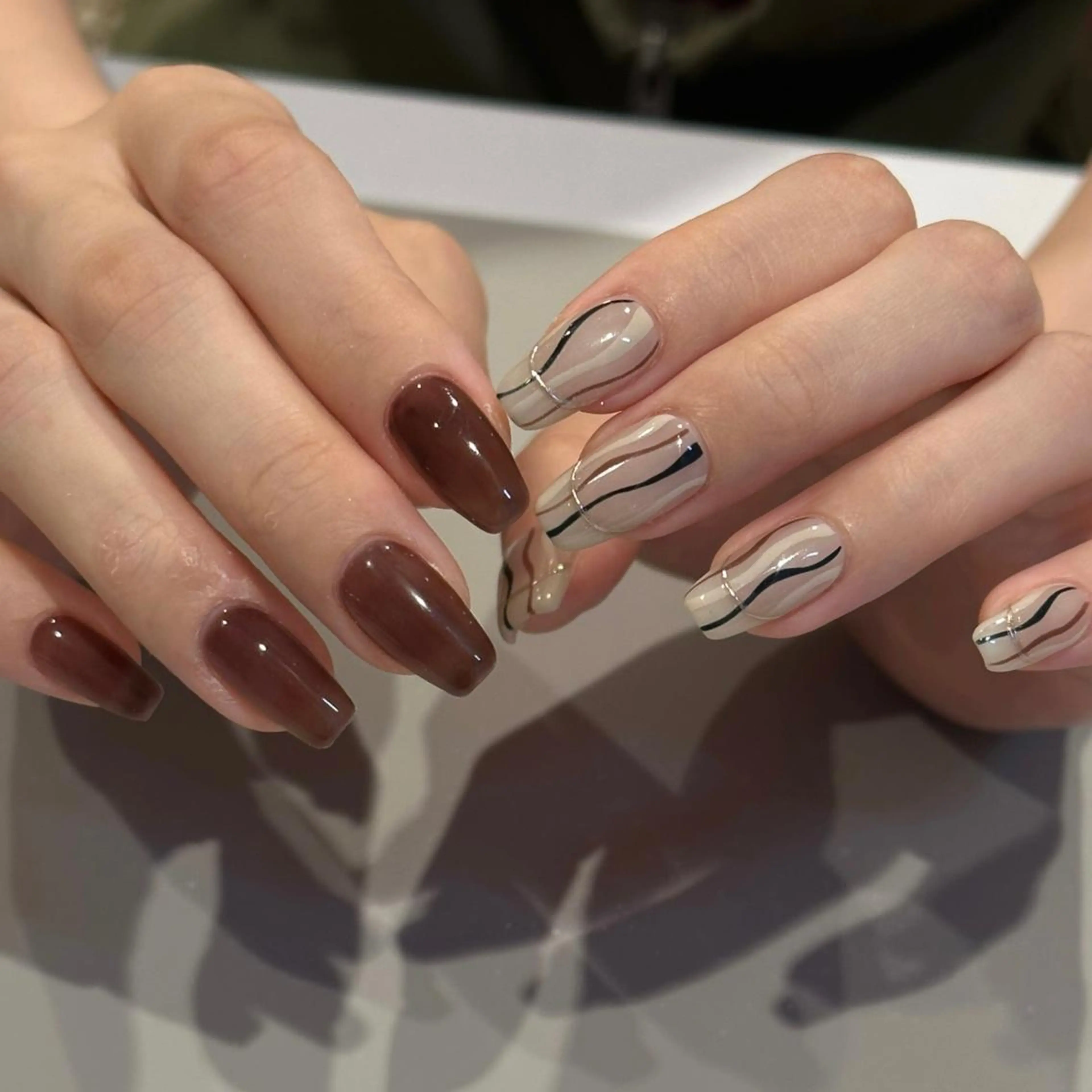 ショート カラー パーマ ヘアアレンジ メンズ キッズ ネイル マツエク・マツパ アイブロウ 眉カラー フレンチネイル ハンドネイル ar. harajukuのネイルデザイン