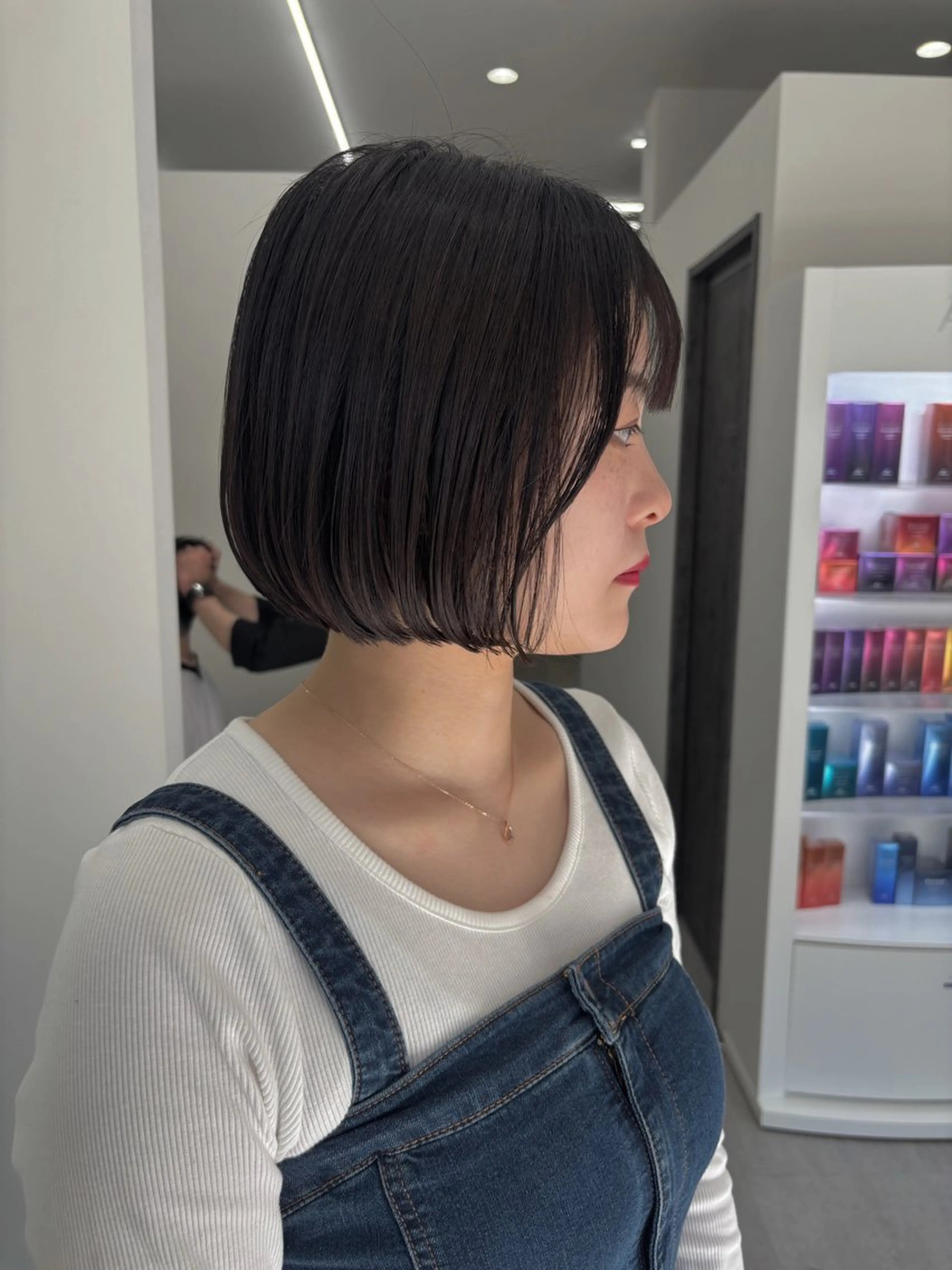 ミディアム ショートボブ ボブ カット トリートメント 新村 華奈絵のヘアスタイル