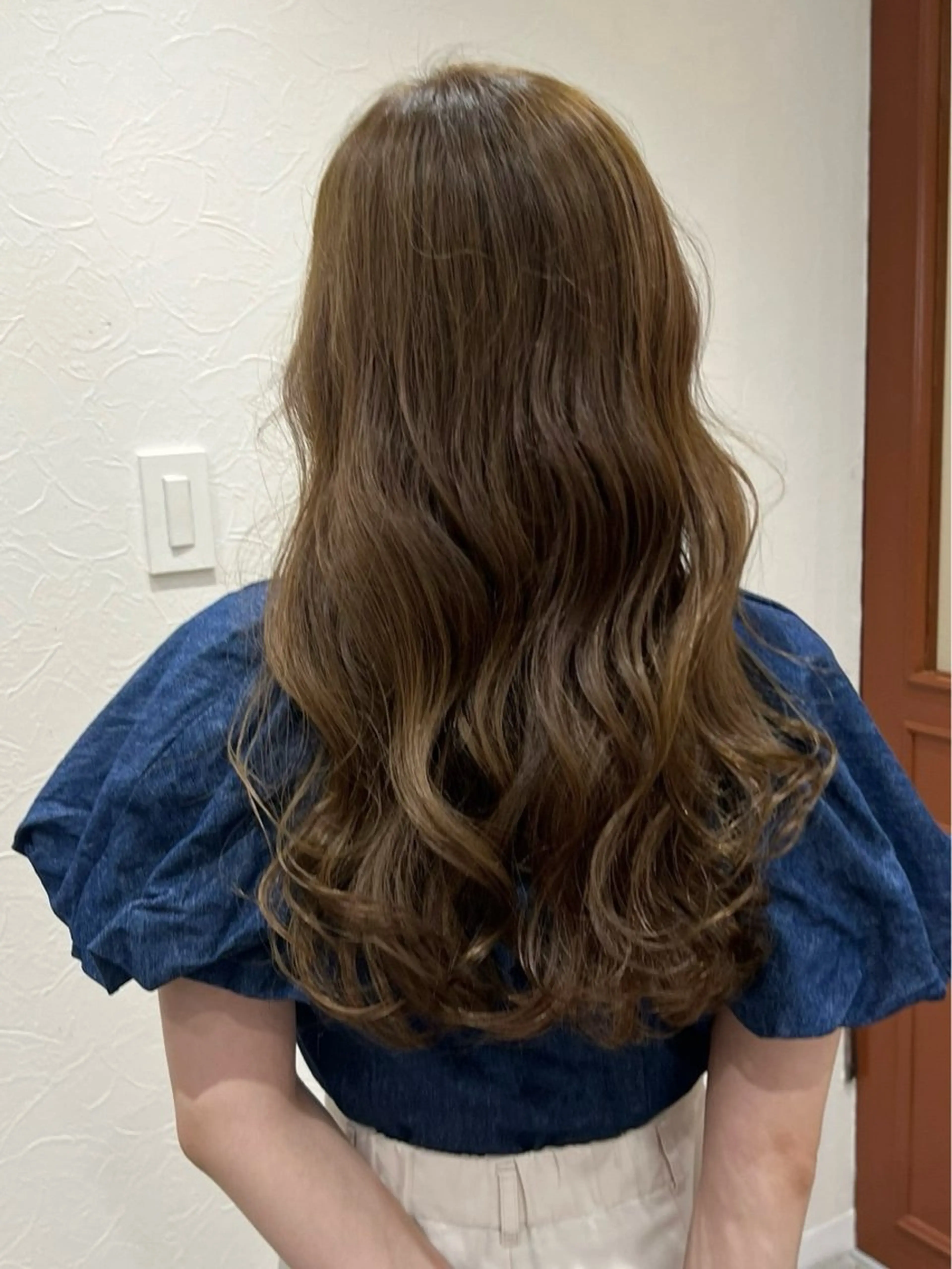 ロング カラー ロングレイヤー ベージュカラー ブリーチ ダブルカラー ブリーチなしカラー カット ヘアカラー トリートメント Kasumi /伏見 /髪質改善/ロングのヘアスタイル