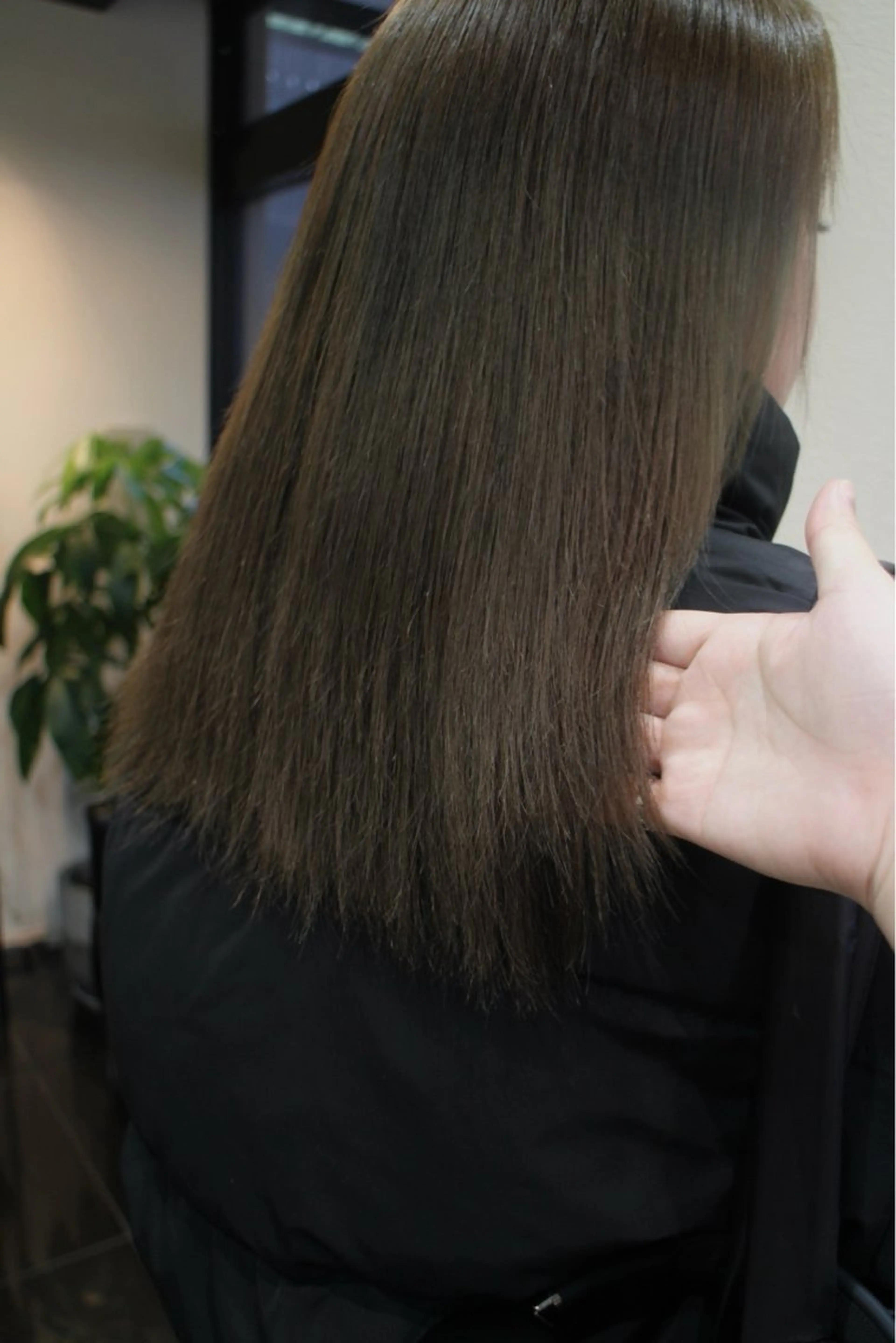 セミロング カラー カーリーパーマ/ 透明ｶﾗｰ/MIKUのヘアスタイル