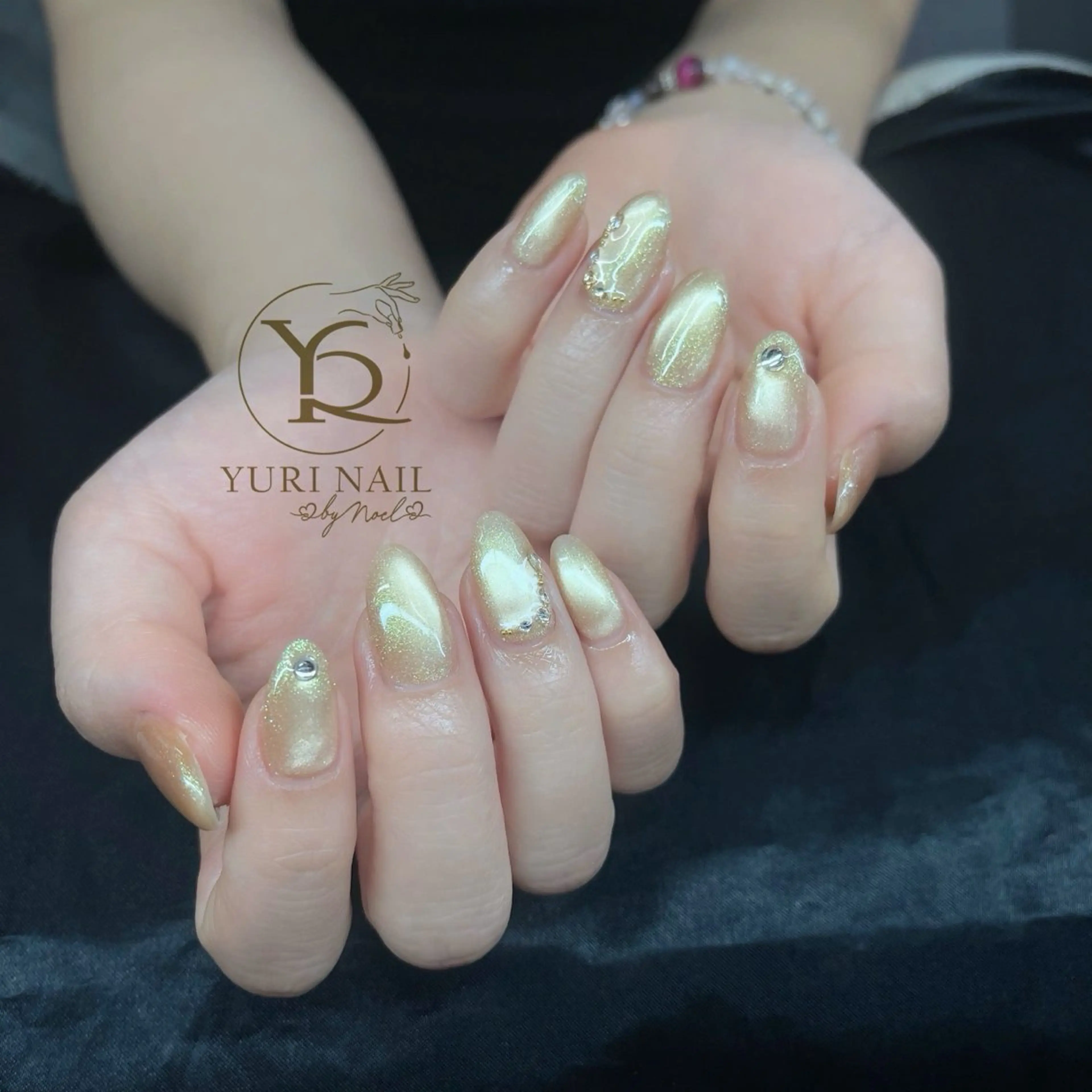 ネイル ハンドネイル フットネイル ハンドケア YURI Nail NARITAのネイルデザイン