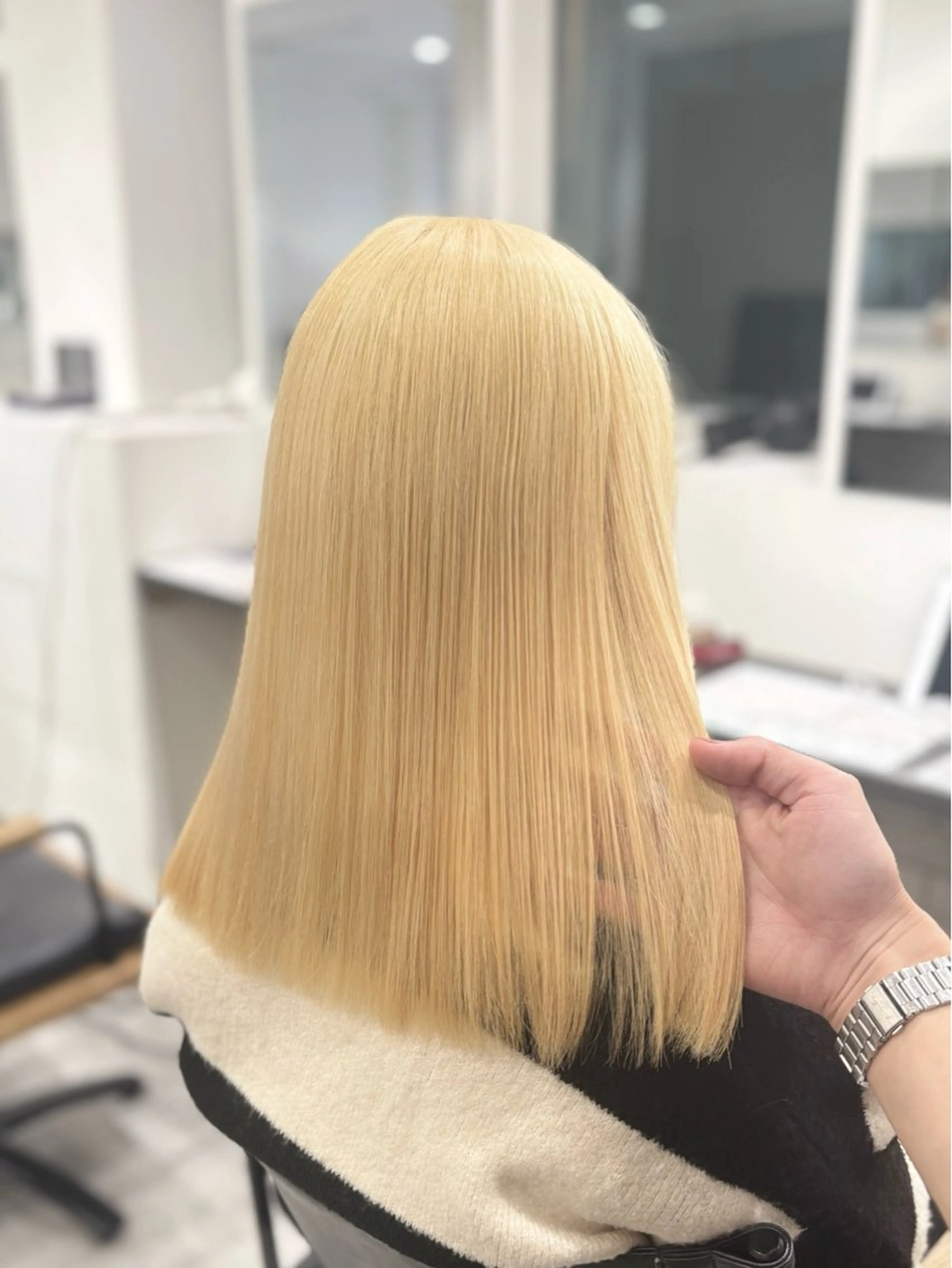 セミロング カラー ヘアカラー トリートメント GaKu/ハイトーン /ブリーチ/レイヤーのヘアスタイル