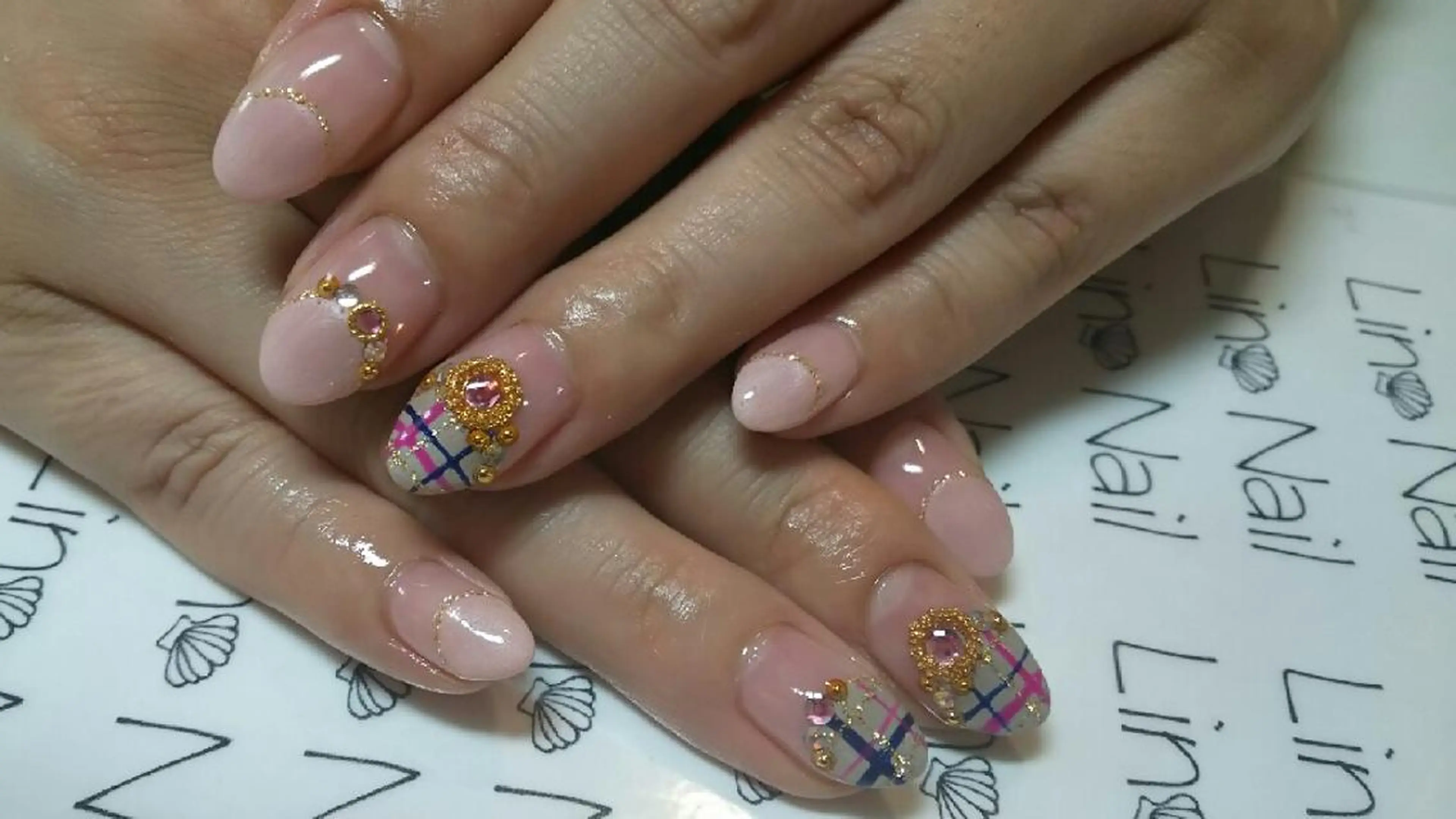 ショート ミディアム セミロング ネイル キラキラネイル Lino Nail sekitomiのネイルデザイン