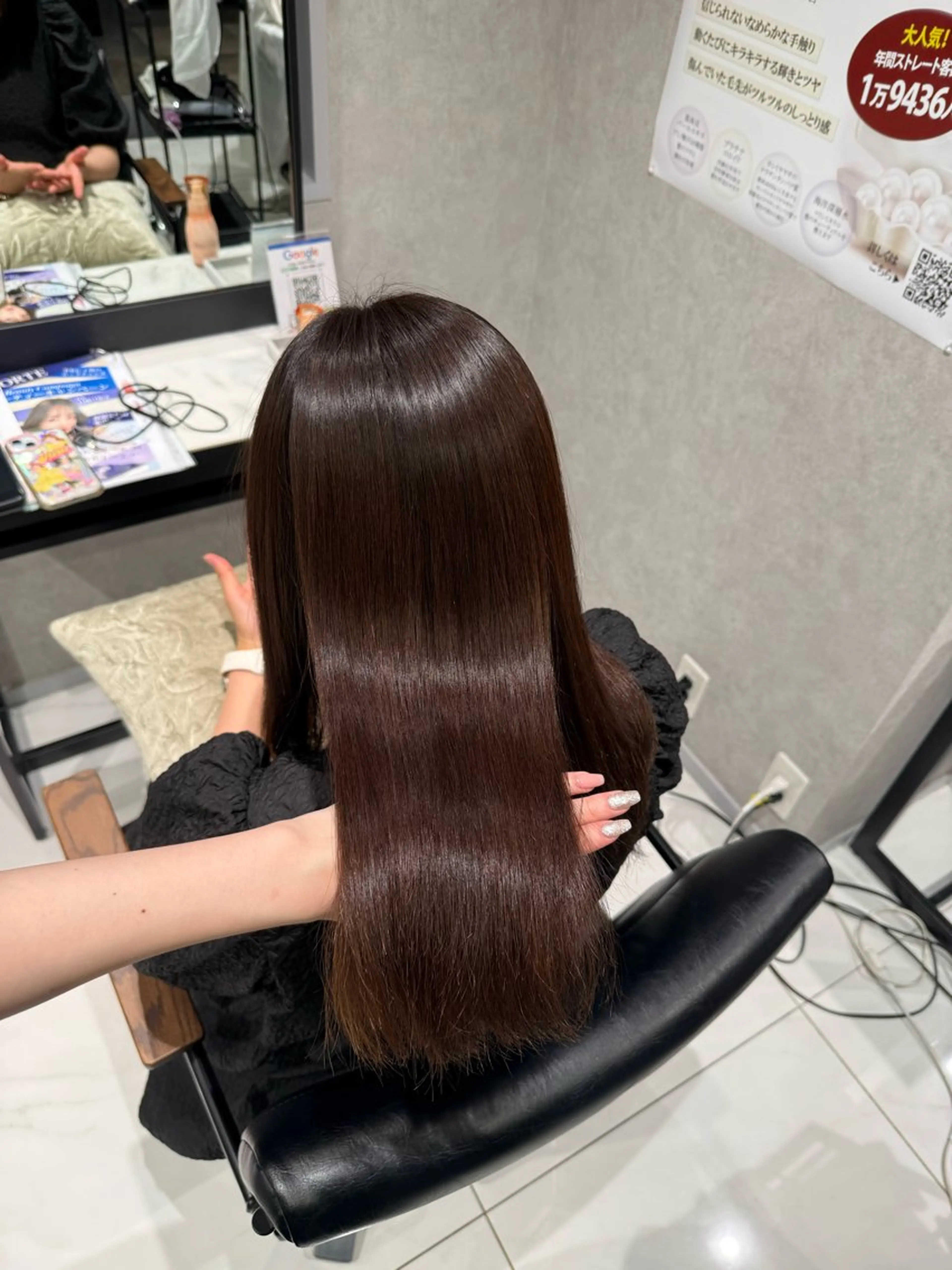 セミロング 艶ブラウン/赤み消し /盛れる顔周りのヘアスタイル