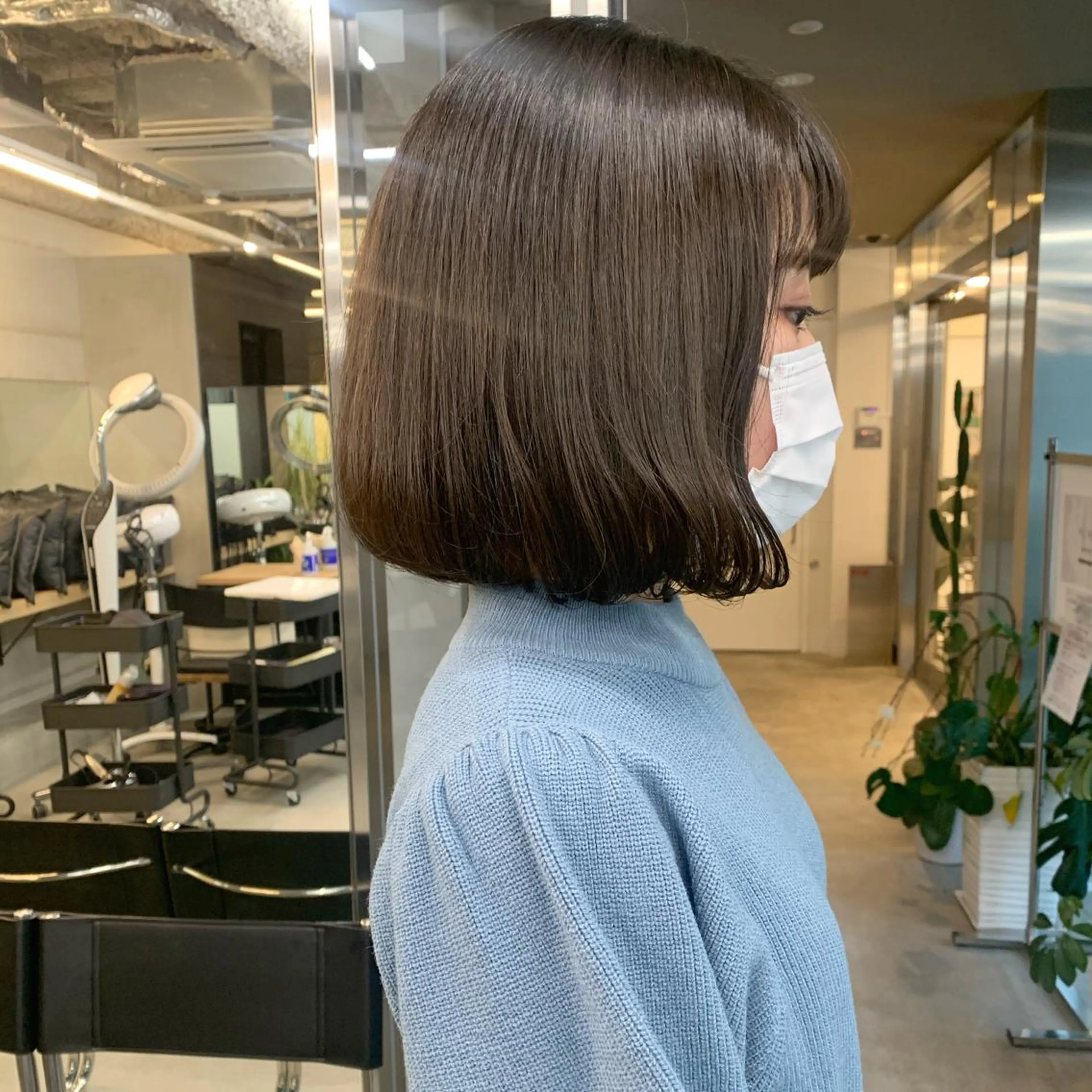 ミディアム カラー カット ヘアカラー トリートメント ヘッドスパ 透明感/オリーブ/ グレージュ/YUKAのヘアスタイル