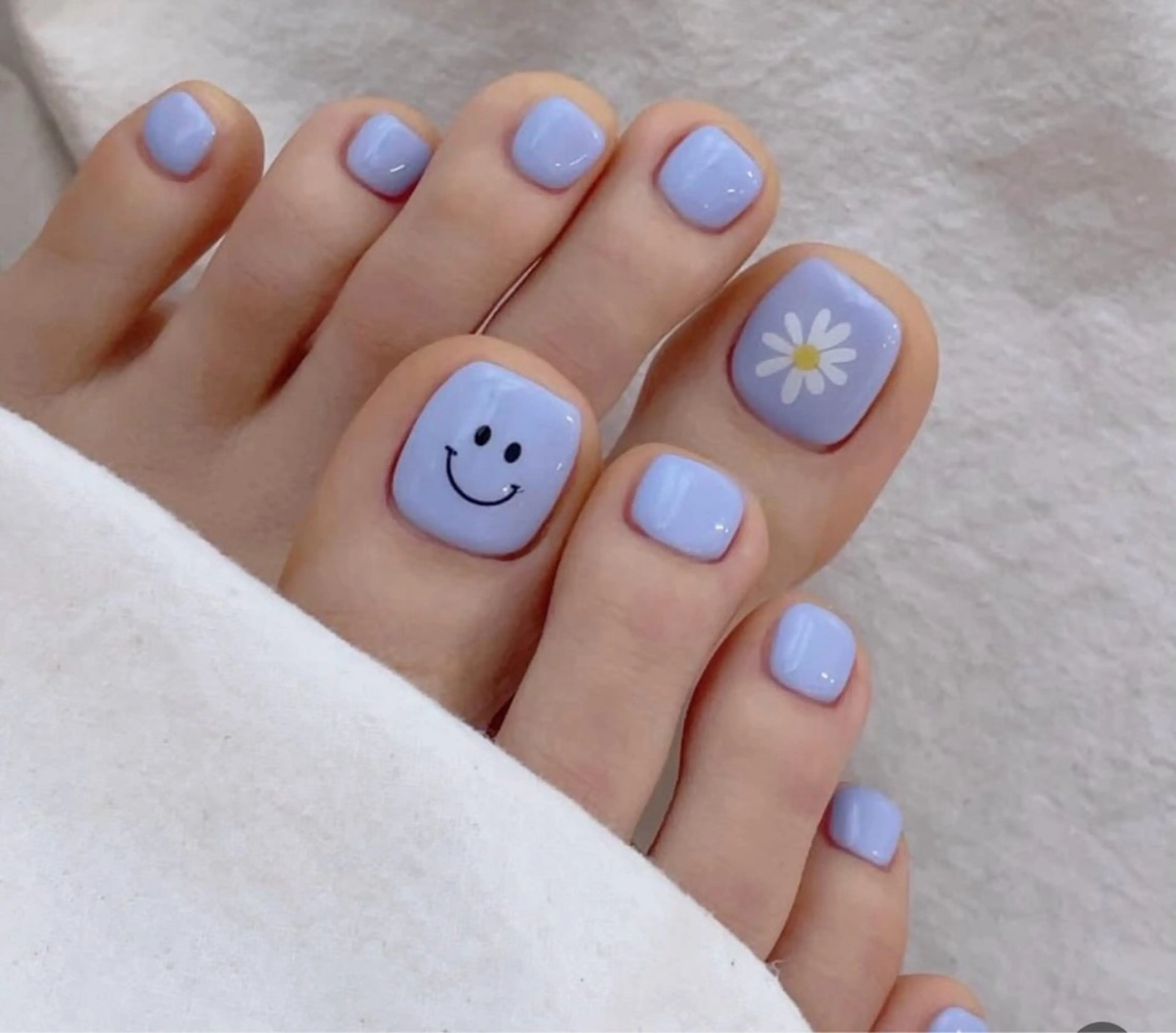 ネイル フットネイル 🎀Lilla💎 Nail Salonのネイルデザイン
