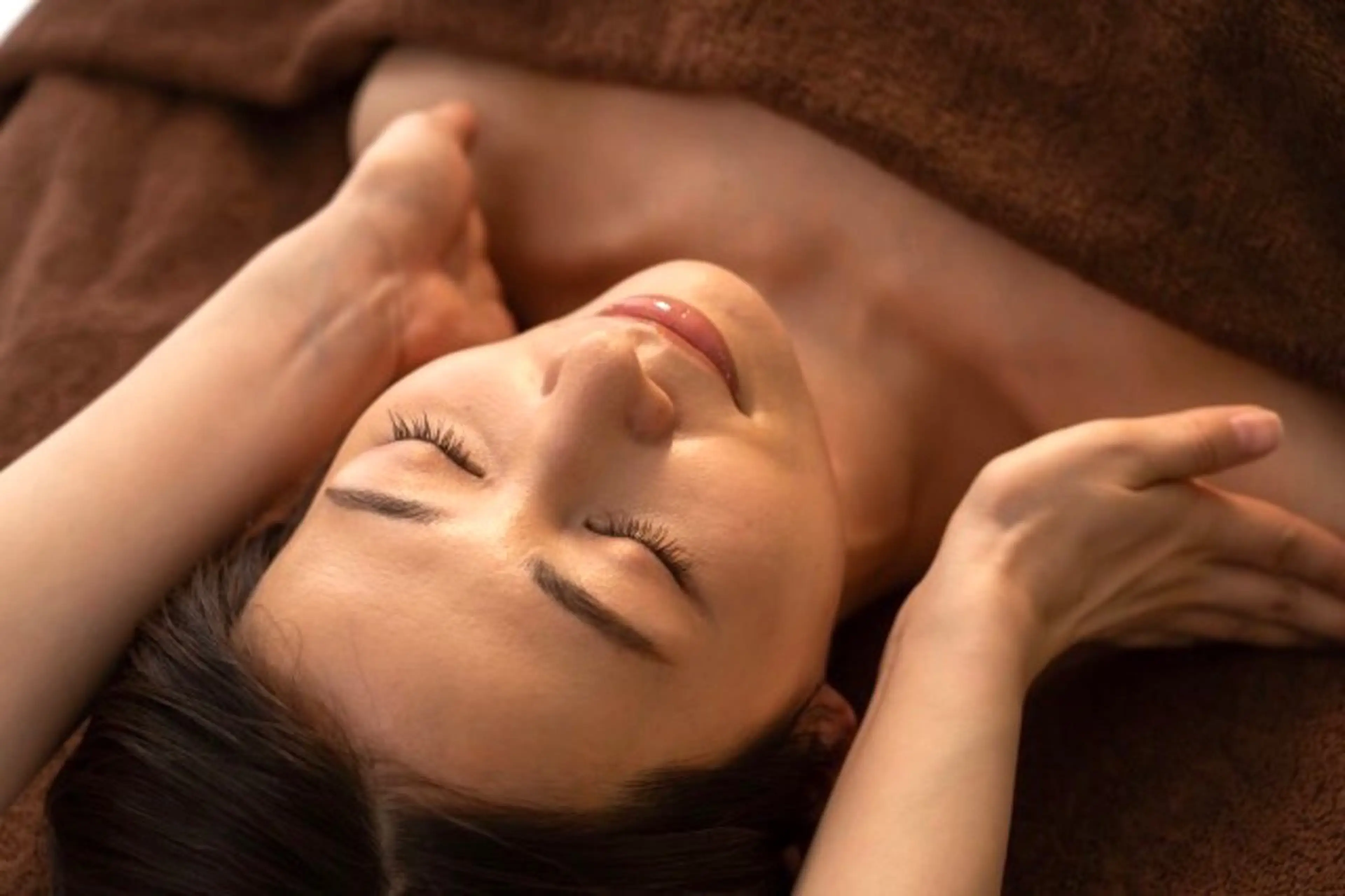 〈周年記念〉エステ【 インド痩身 ＋フェイス 】24kゴールドパック　（初回）140分の写真