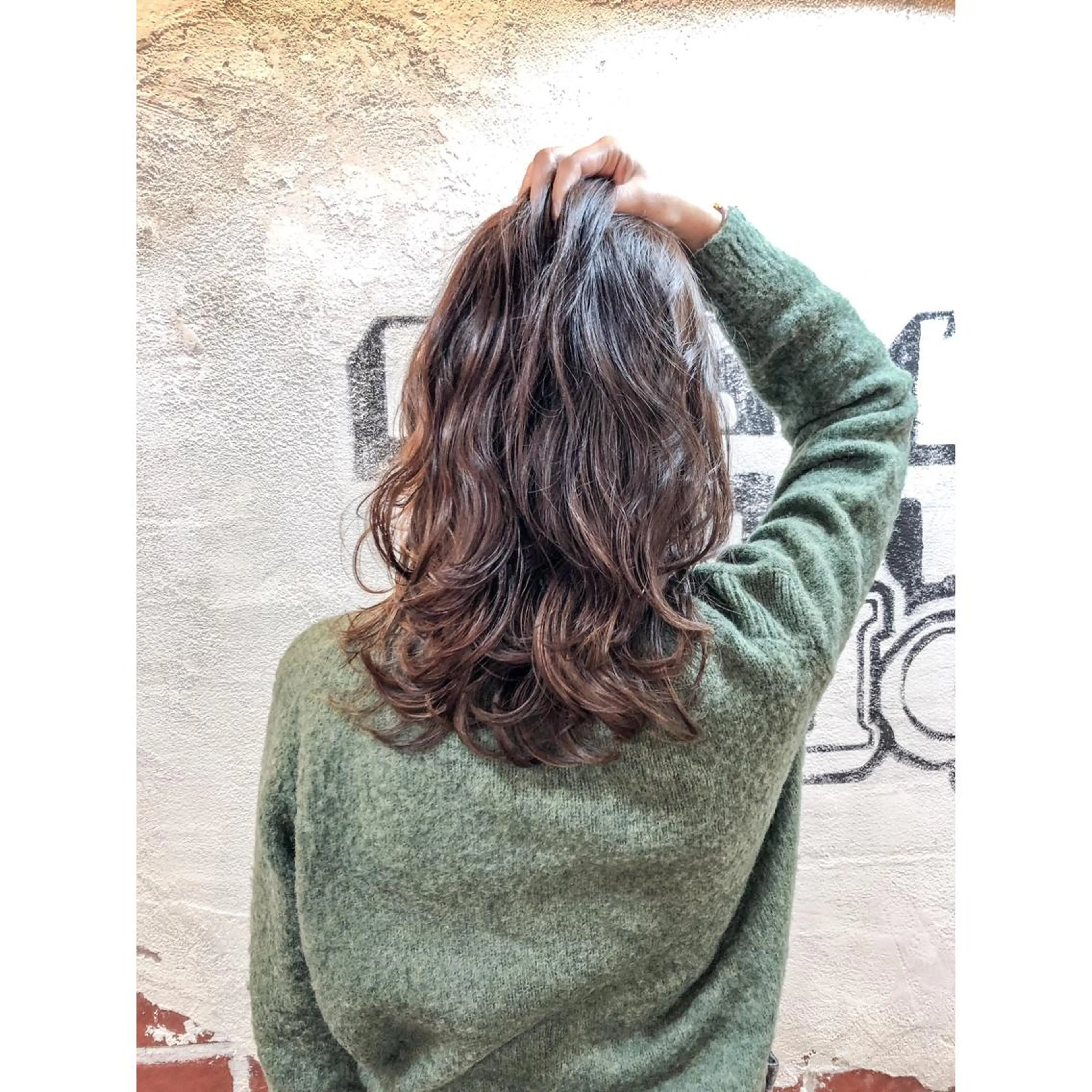 ミディアム EIGHT plum TOKIOリミテッドのヘアスタイル