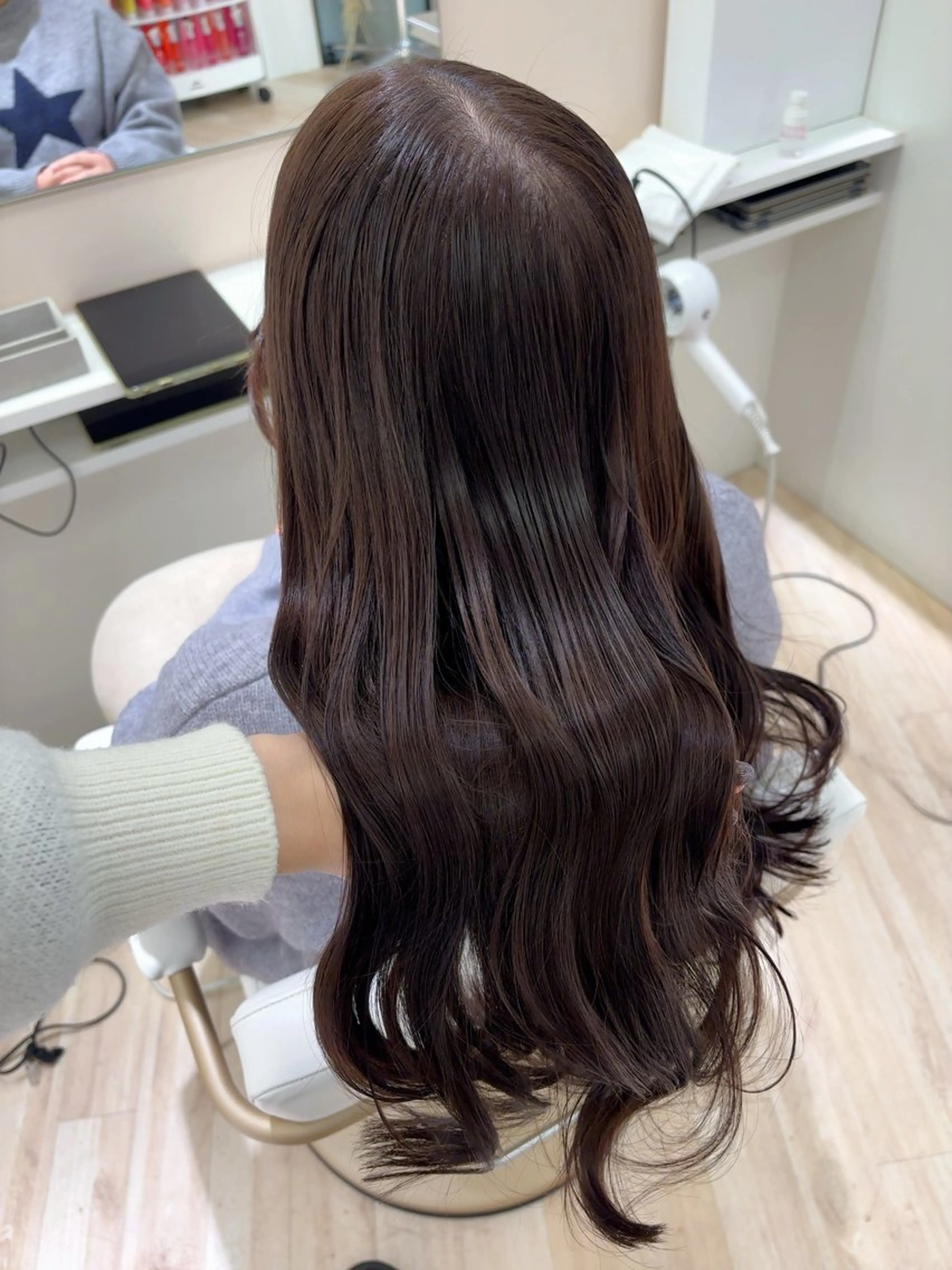 ロング カラー ピンクカラー ヘアカラー ParveMix 岡本えりかのヘアスタイル