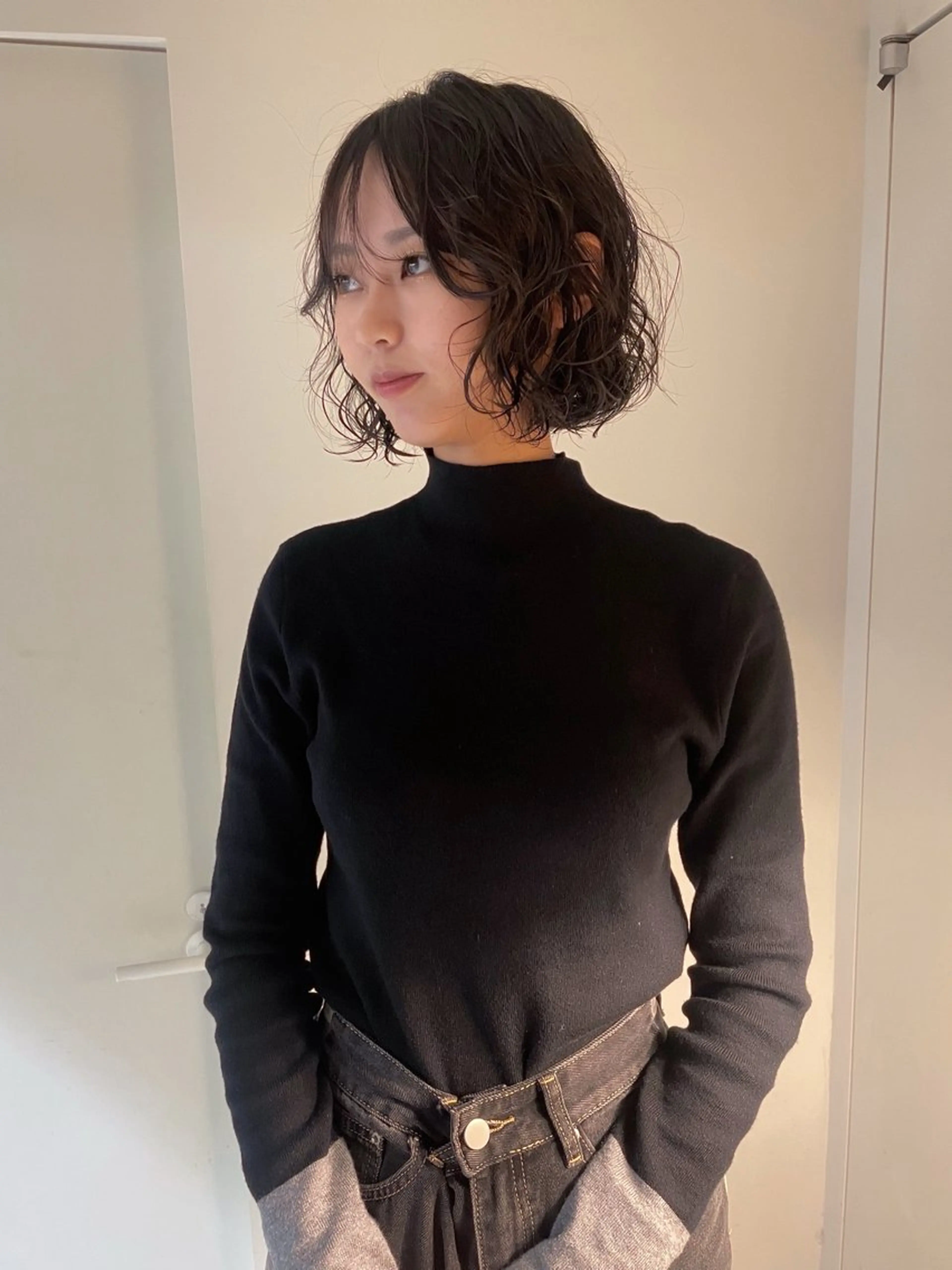 ショート パーマ REMI／ ラフボブとレイヤーのヘアスタイル