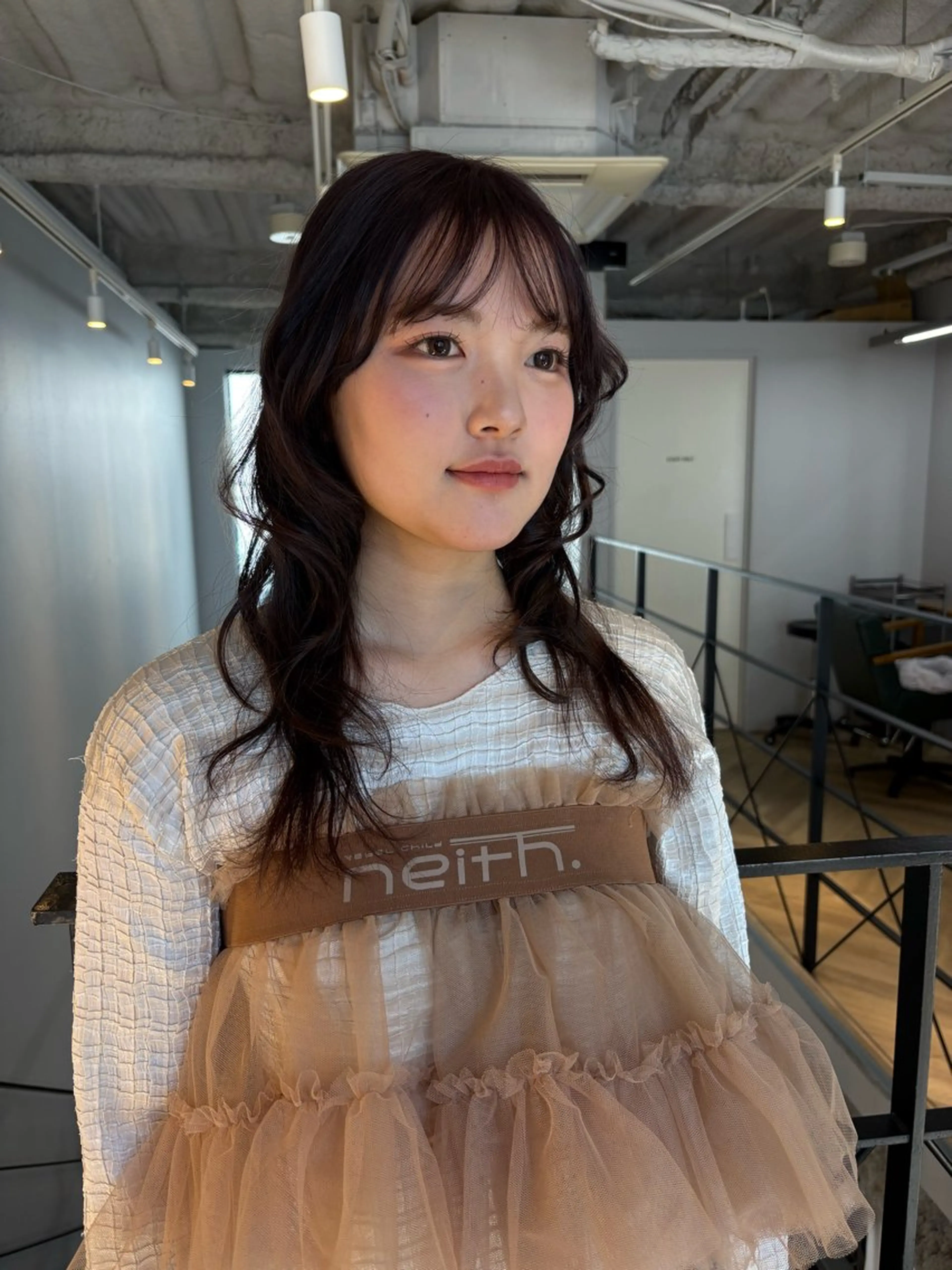 セミロング ヘアカラー yuri/オリーブ/ 暖色カラー/レイヤーのヘアスタイル