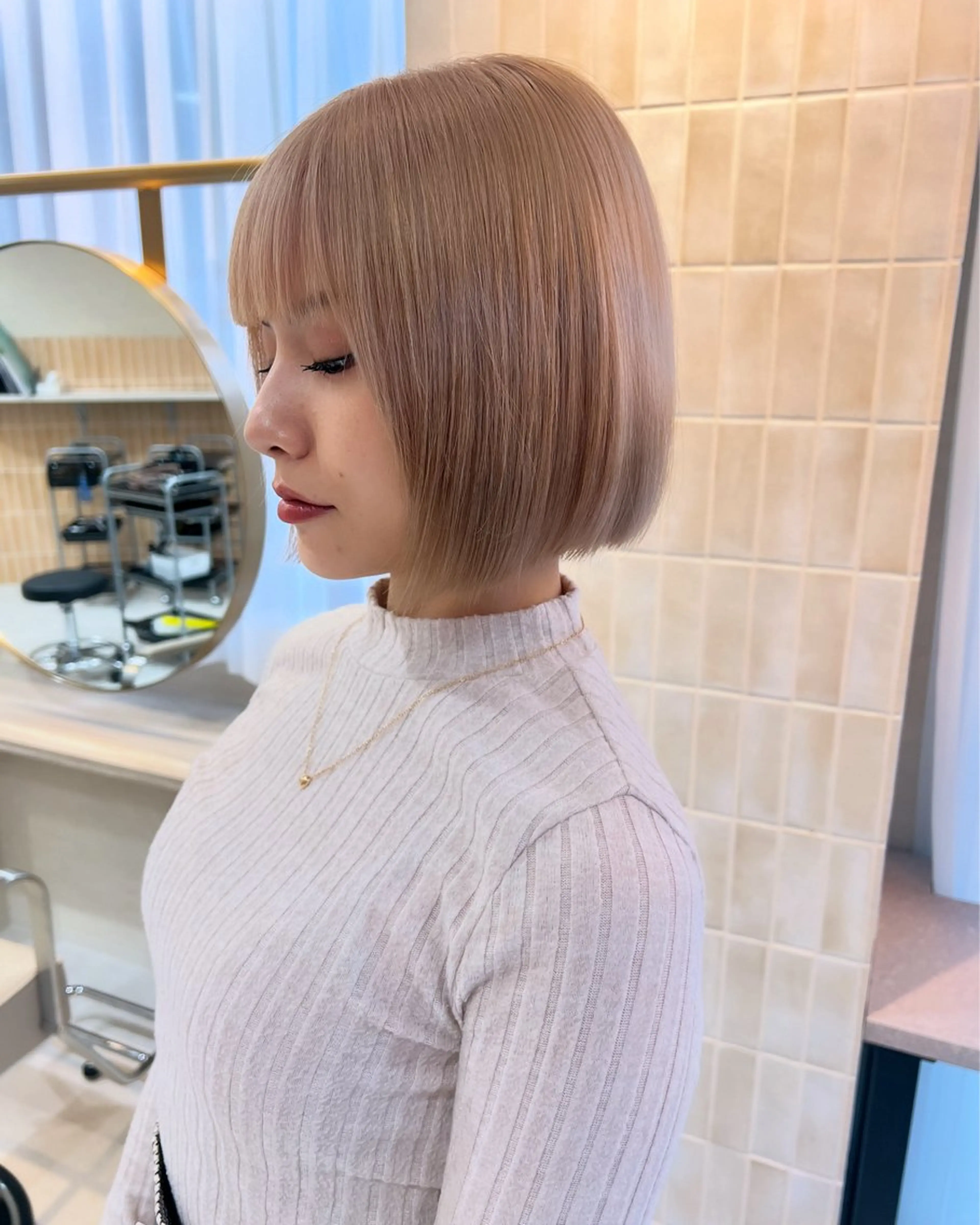 ショート ボブ 顔まわりレイヤー レイヤーカット カット ヘアカラー トリートメント フジサキ ケンのヘアスタイル