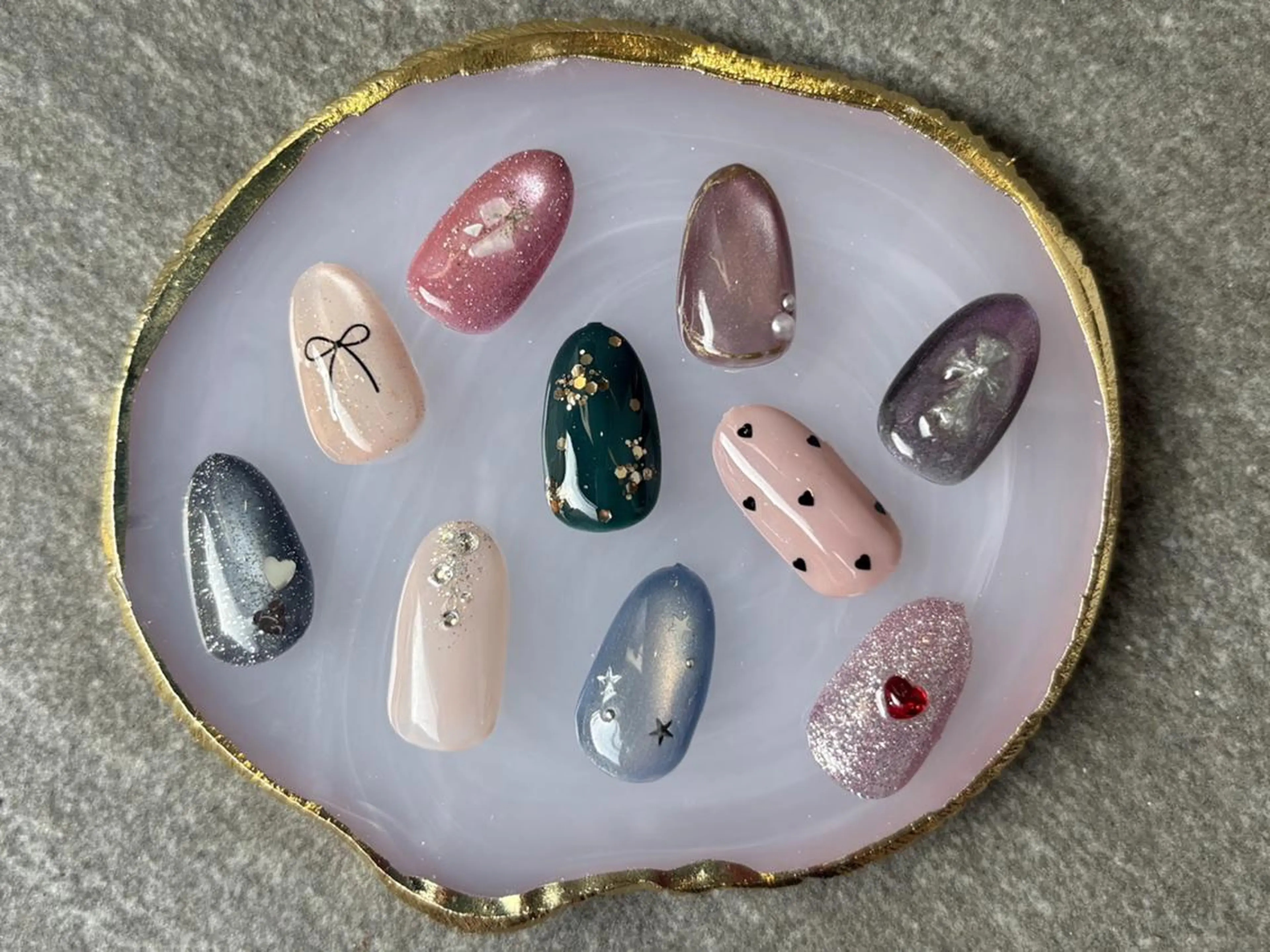 【ハンド】ジェルネイル・シンプルデザイン(アート2本)💜⋆͛〈オフ込み〉の写真