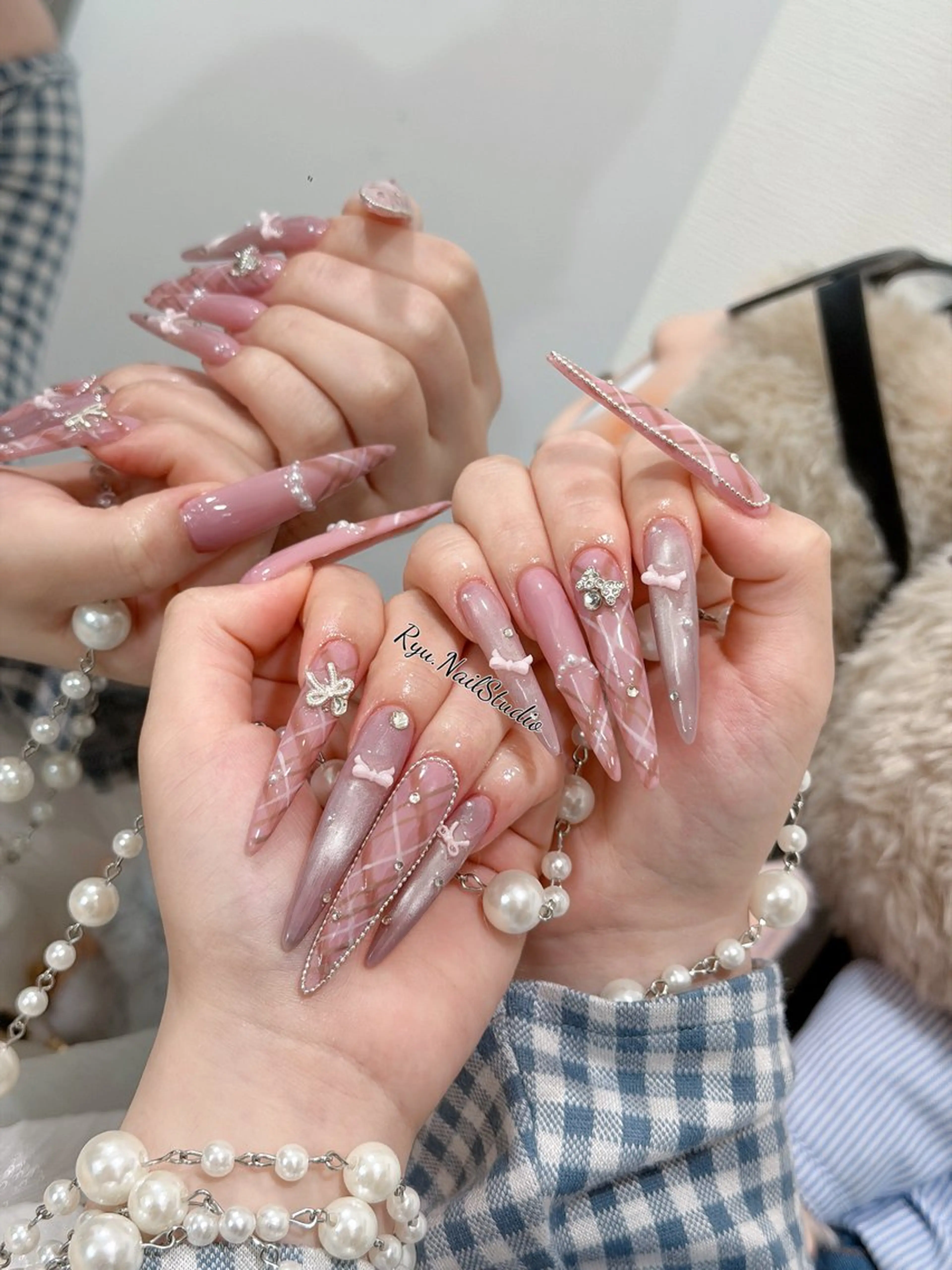 ネイル アートネイル ジェルネイル マグネットネイル ニュアンスネイル シンプルネイル ハンドネイル Ryu nail studioのネイルデザイン