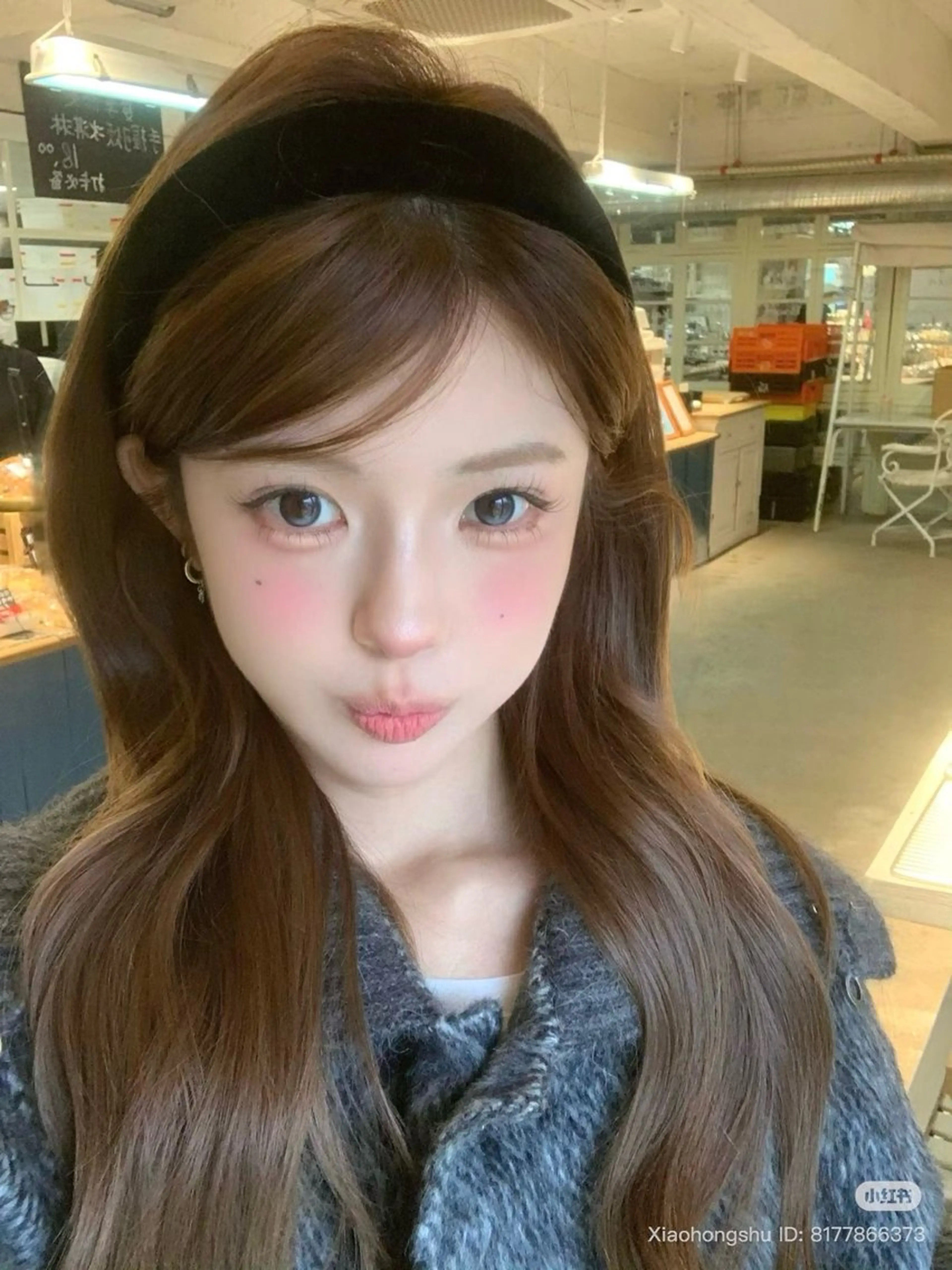 ロング カラー 🖤ハイトーン× レイヤー🖤SARAのヘアスタイル