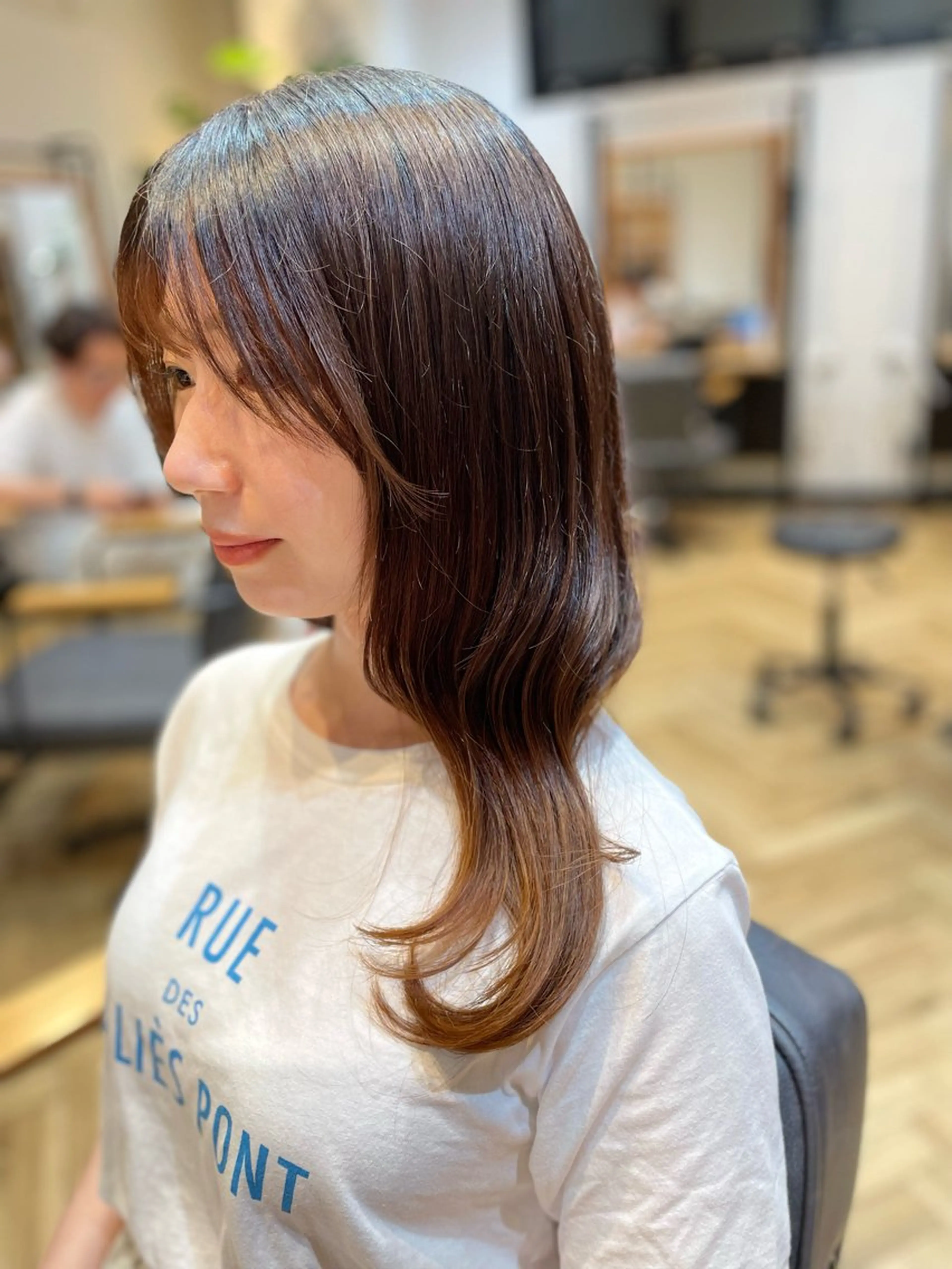 ロング レイヤーカット サイドバング カット 望恵🌸 韓国🇰🇷スタイルのヘアスタイル