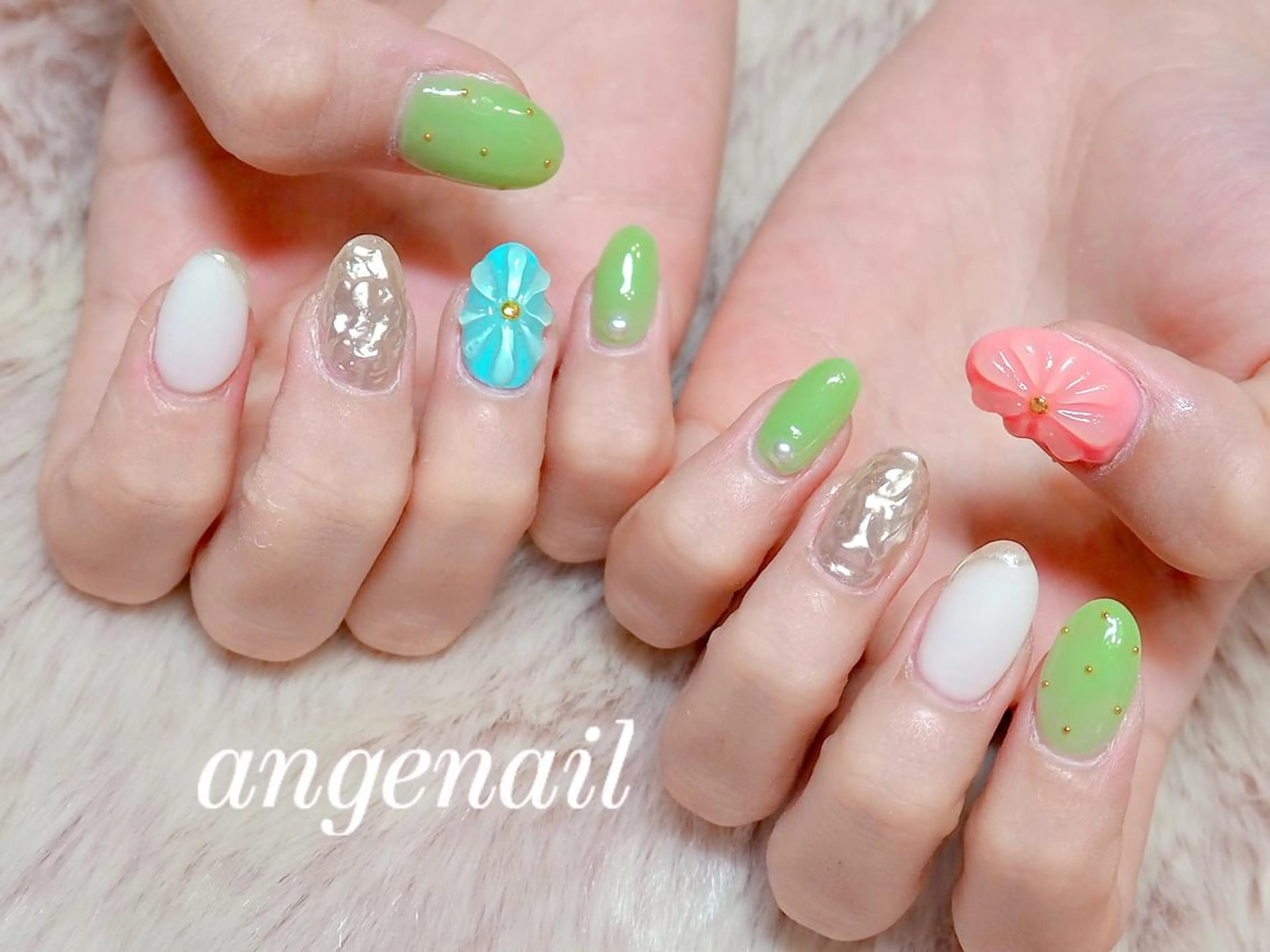 ネイル ハンドネイル オーナーネイリスト MAKIのネイルデザイン