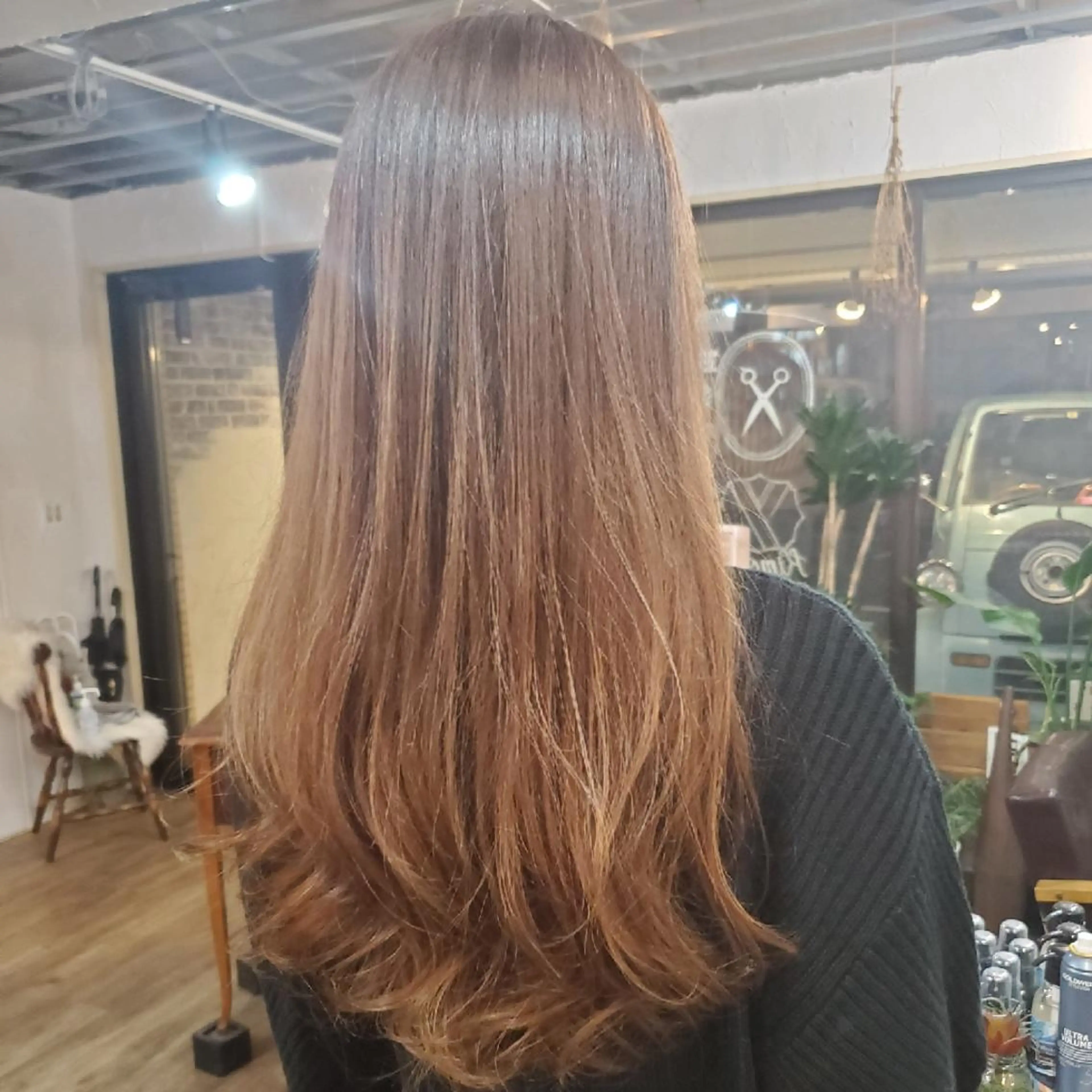 ロング カラー カット ヘアカラー トリートメント 韓国レイヤー柔らかい 地毛風縮毛矯正／マツのヘアスタイル