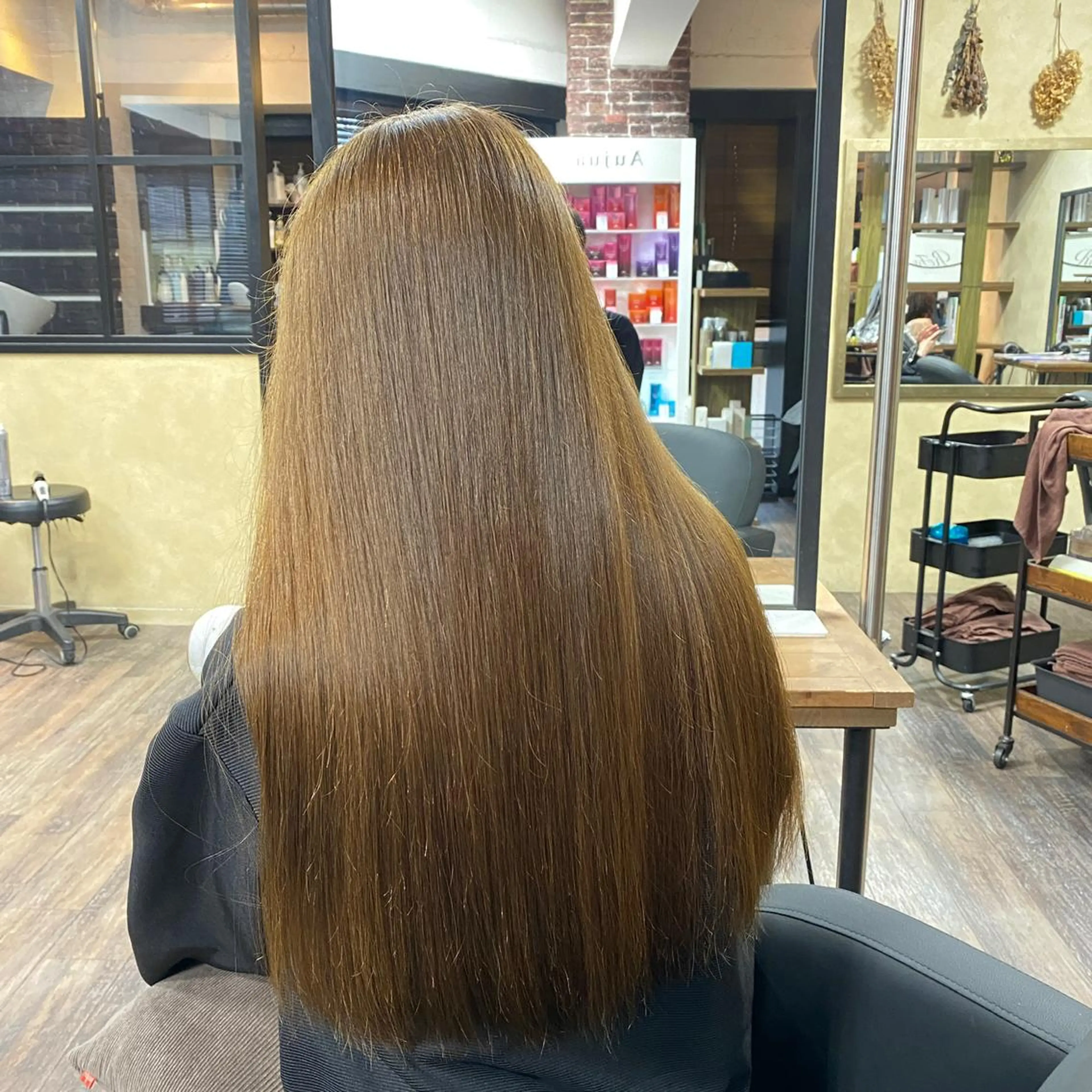 ロング ハイライト 髪質改善 韓国風ヘア レイヤーカット ロング 透け感×顔まわり デザイン✂︎吉田のヘアスタイル