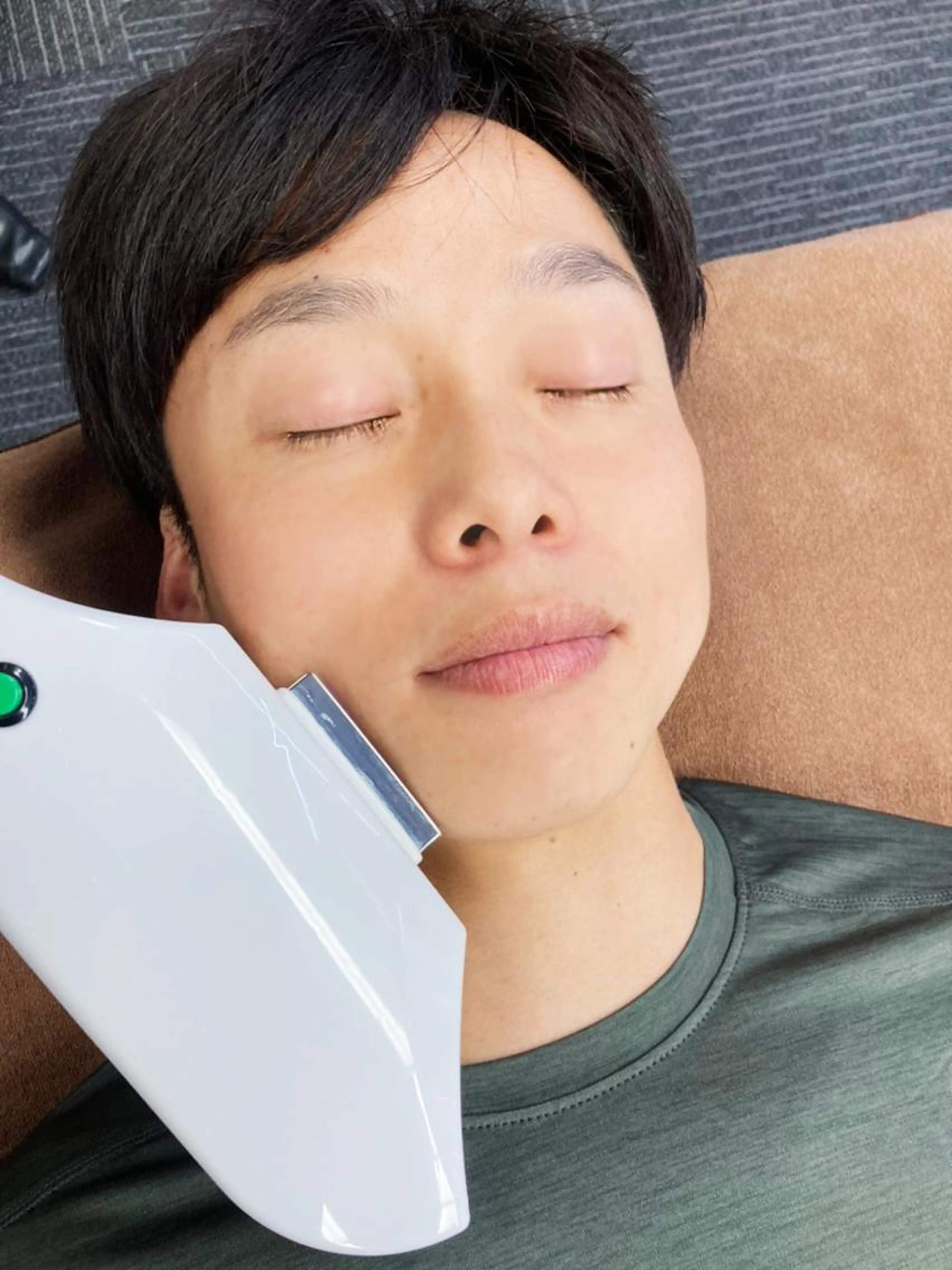 光脱毛　顔(メンズ)の写真