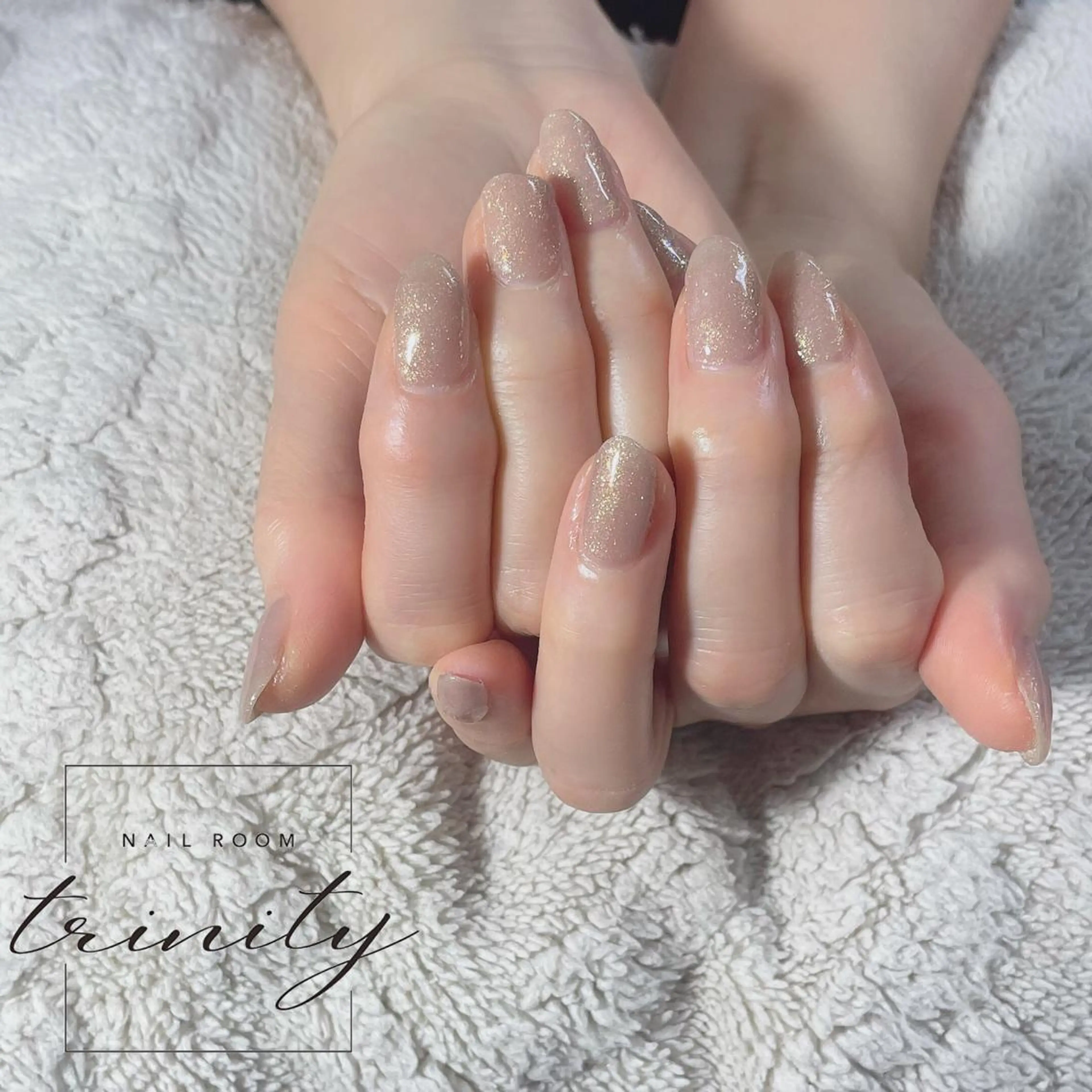 ネイル Trinity ネイリストスタッフのネイルデザイン