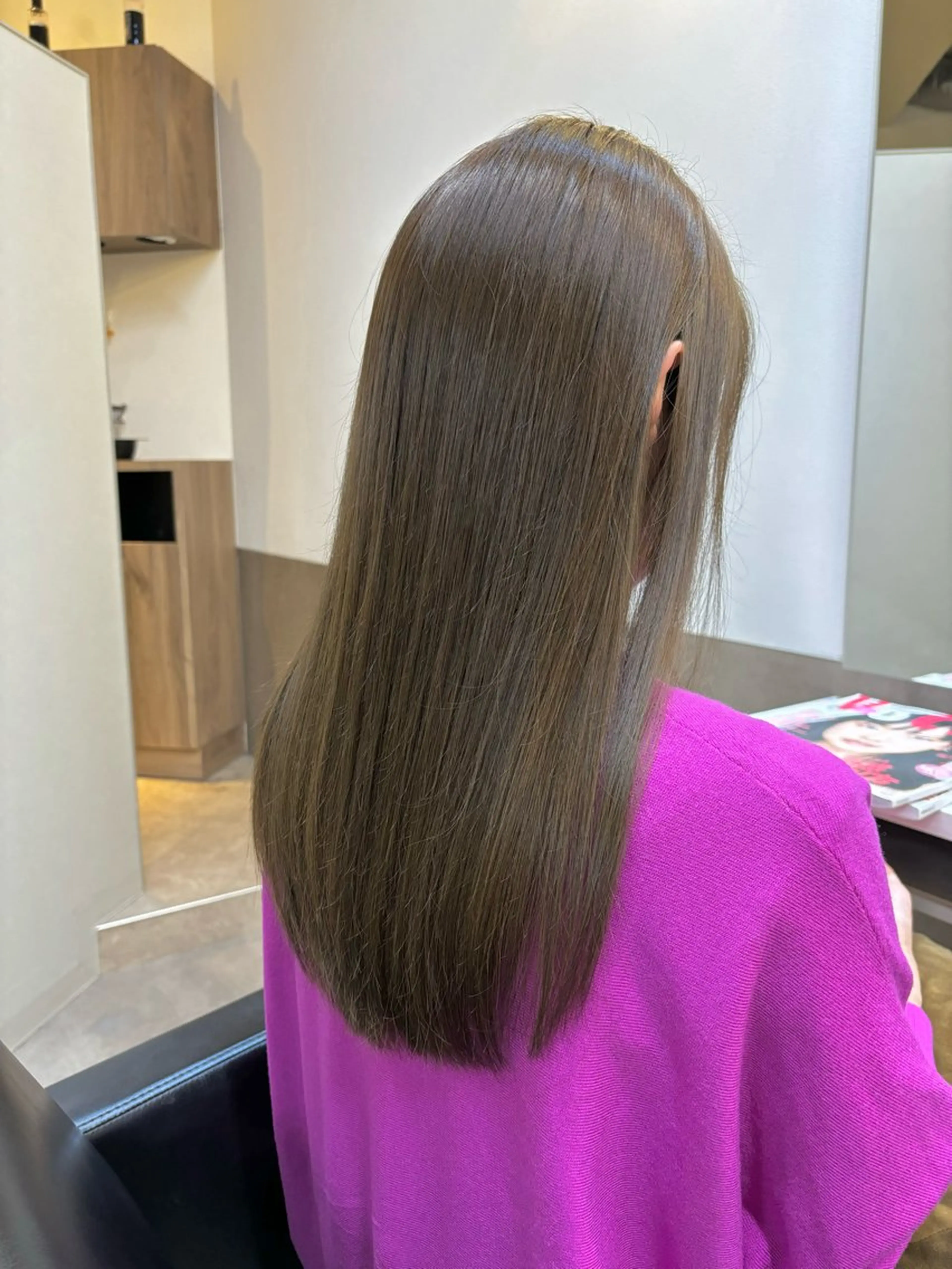 ミディアム カラー アッシュ ベージュカラー ヘアカラー トリートメント レイヤー/大人メンズ パーマ🌀 平島拓也のヘアスタイル