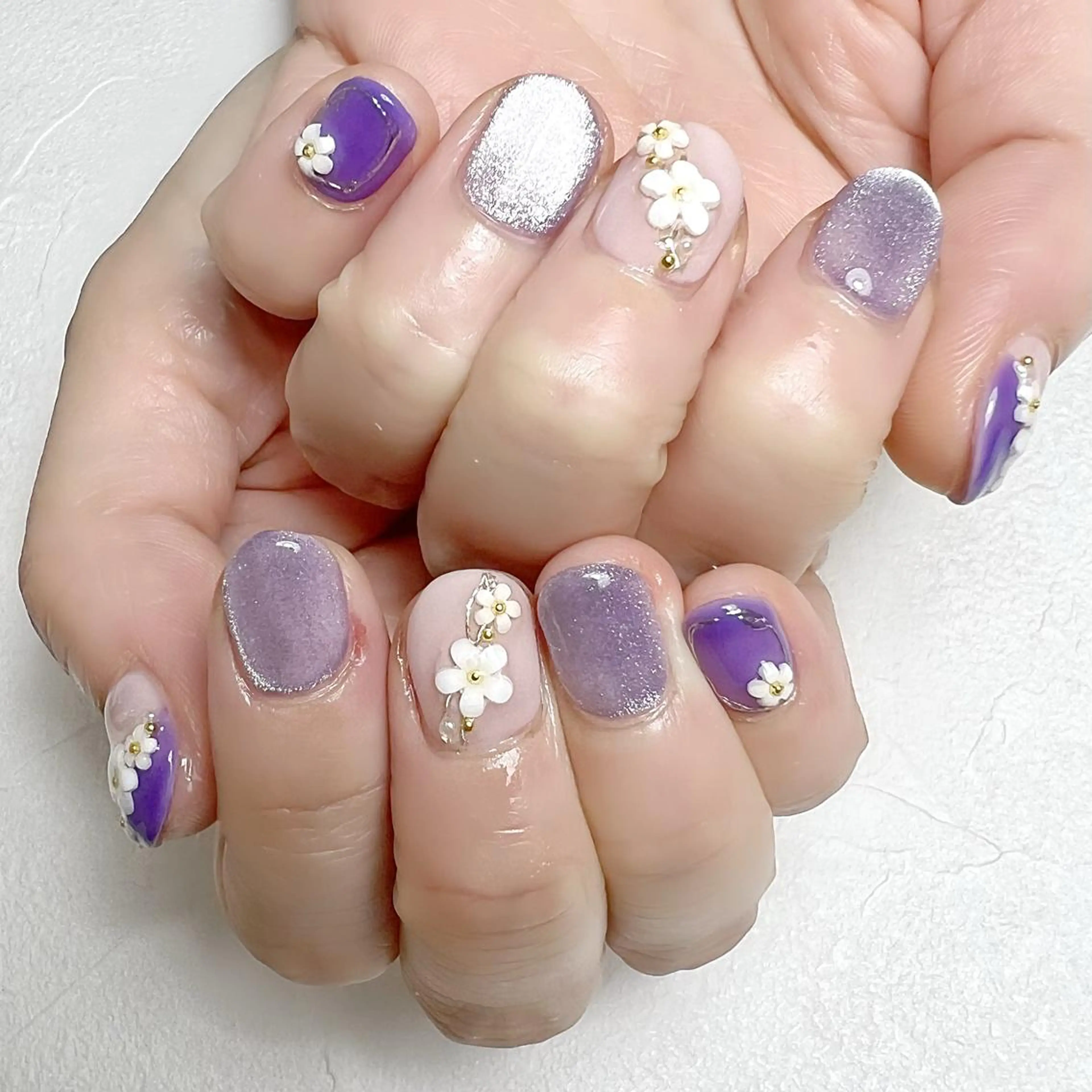 ネイル フラワーネイル ガーリー マグネットネイル ミラーネイル パープル rouse nail RISATOのネイルデザイン