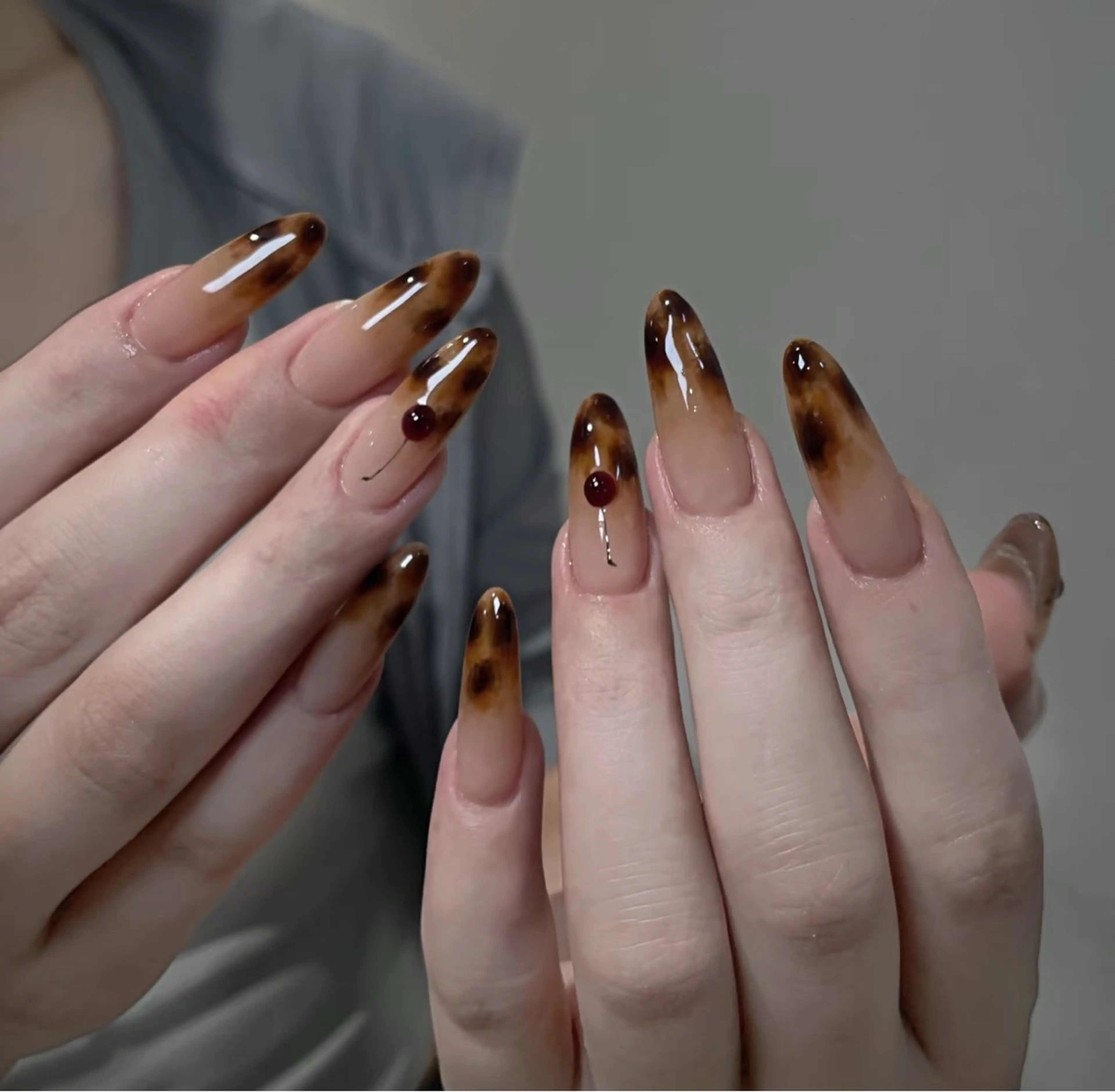 ネイル フットネイル フレンチネイル グラデーション ハート 韓国ネイル ハンドネイル Lynn_ Nailのネイルデザイン