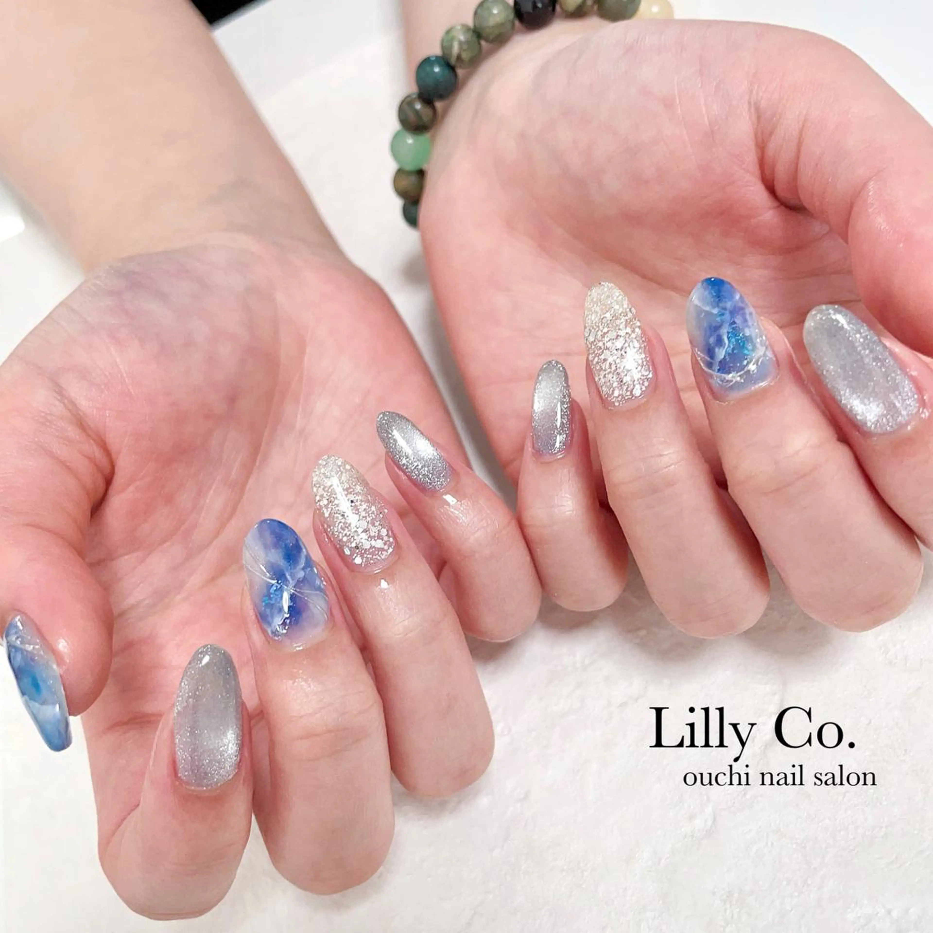 ネイル ブルー ハンドネイル ハンドケア Lilly Co.のネイルデザイン