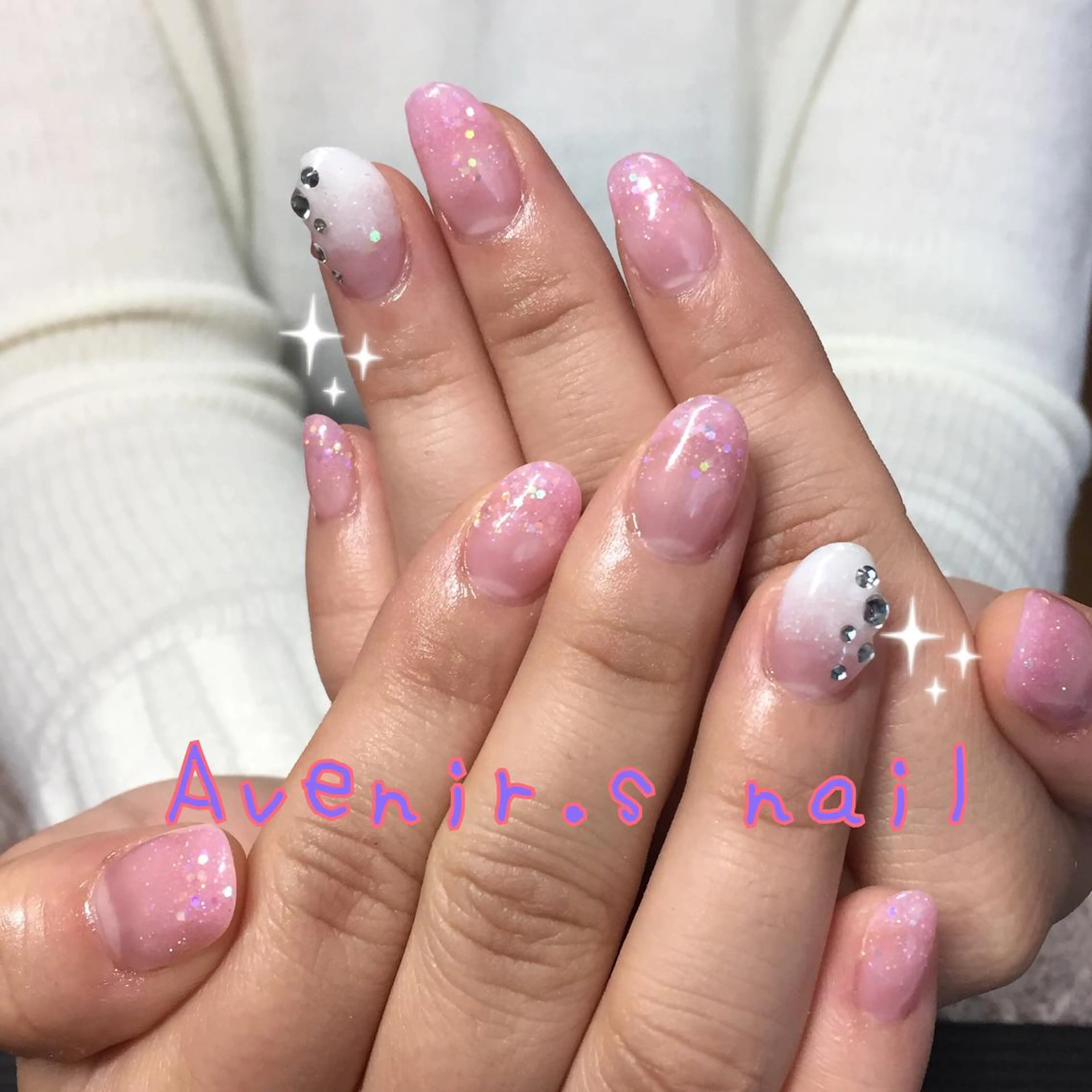 ネイル ラメ(グリッター) ラメグラデーション スカルプネイル ストーンネイル Home Salon Avenir.のネイルデザイン