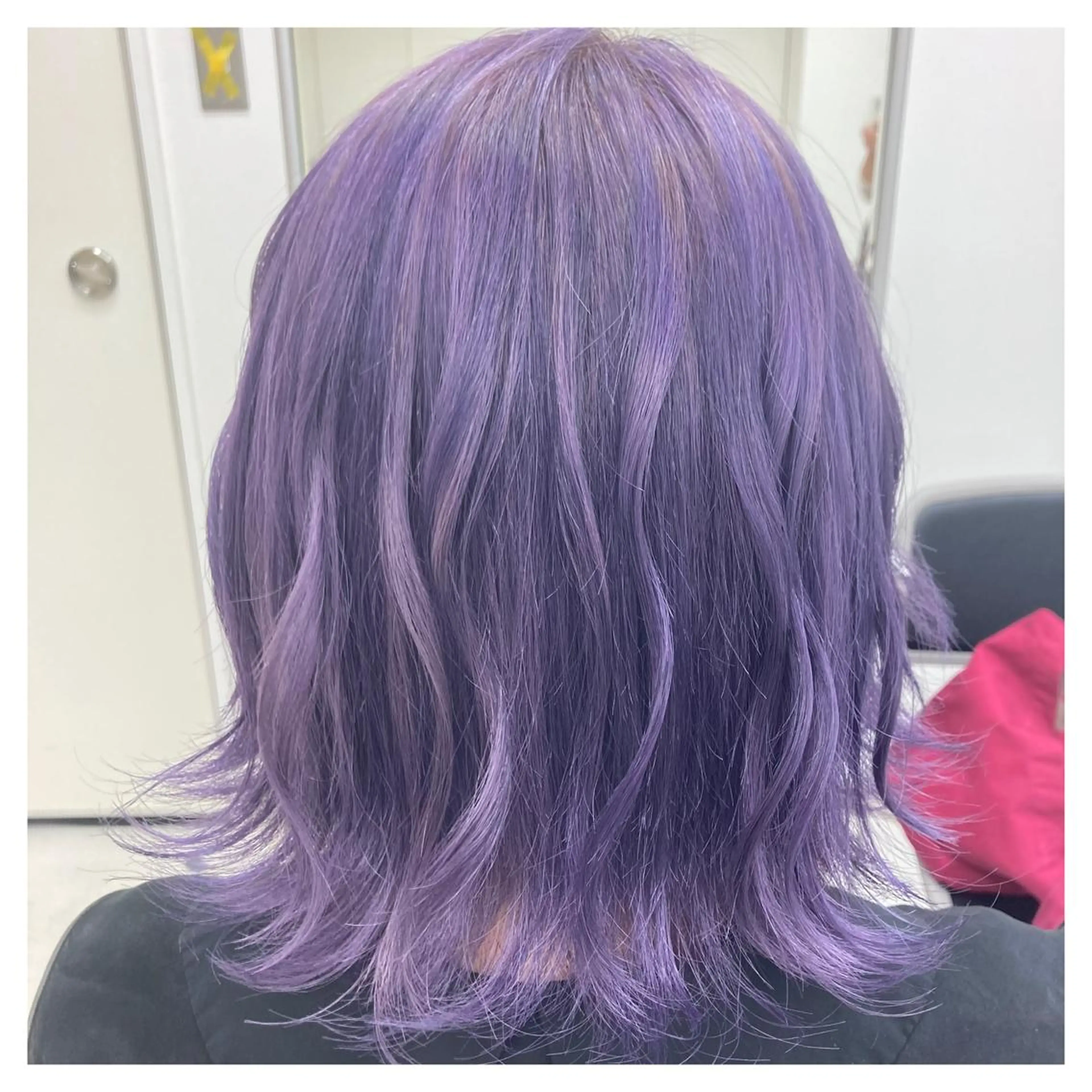 ミディアム カラー パープルカラー カット ヘアカラー しばた ゆらのヘアスタイル