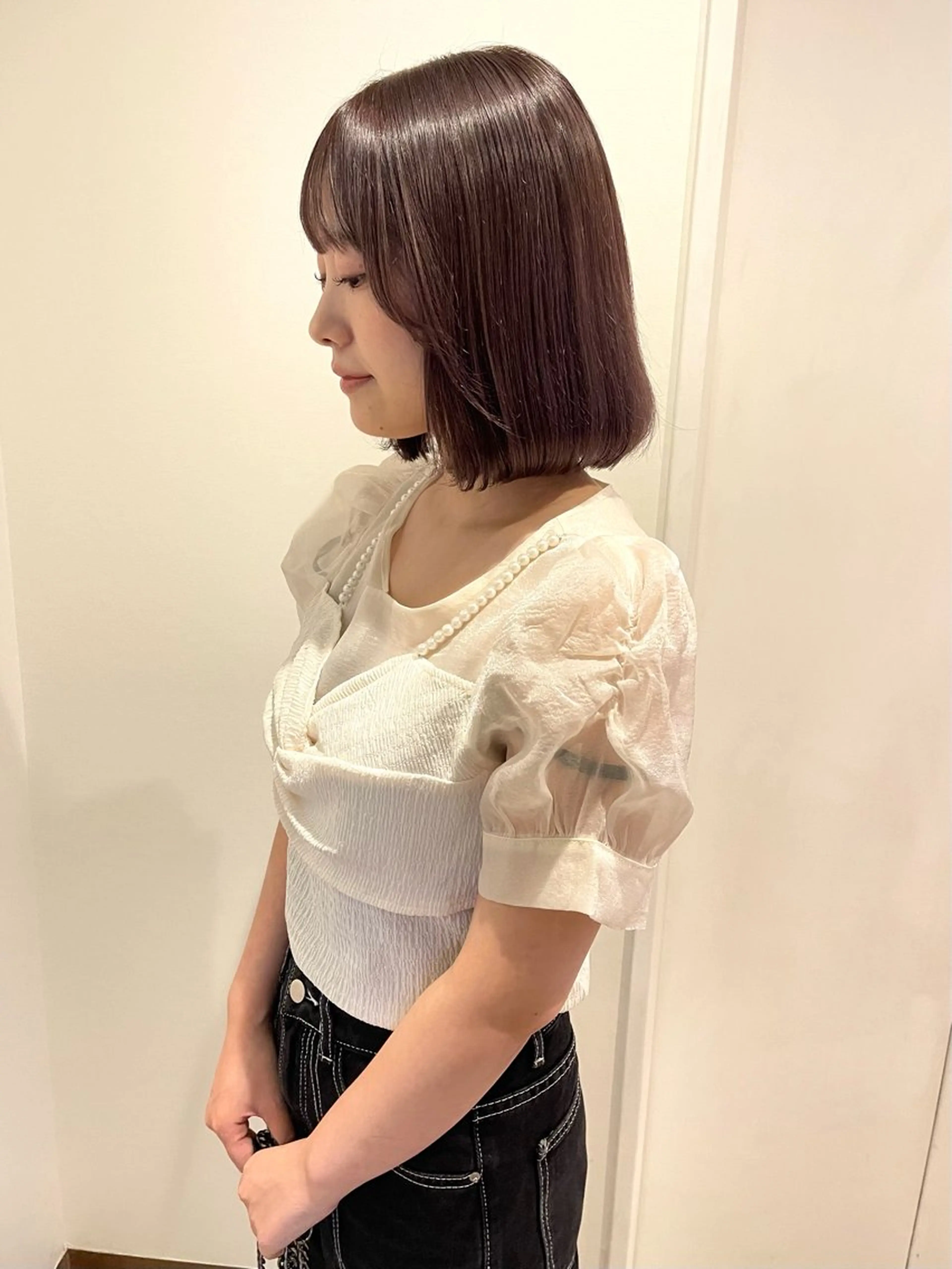 ミディアム カラー ラベンダーカラー ラベンダーグレー カット ヘアカラー 盛れる顔まわり✨🎀 レイヤー別所好葉のヘアスタイル