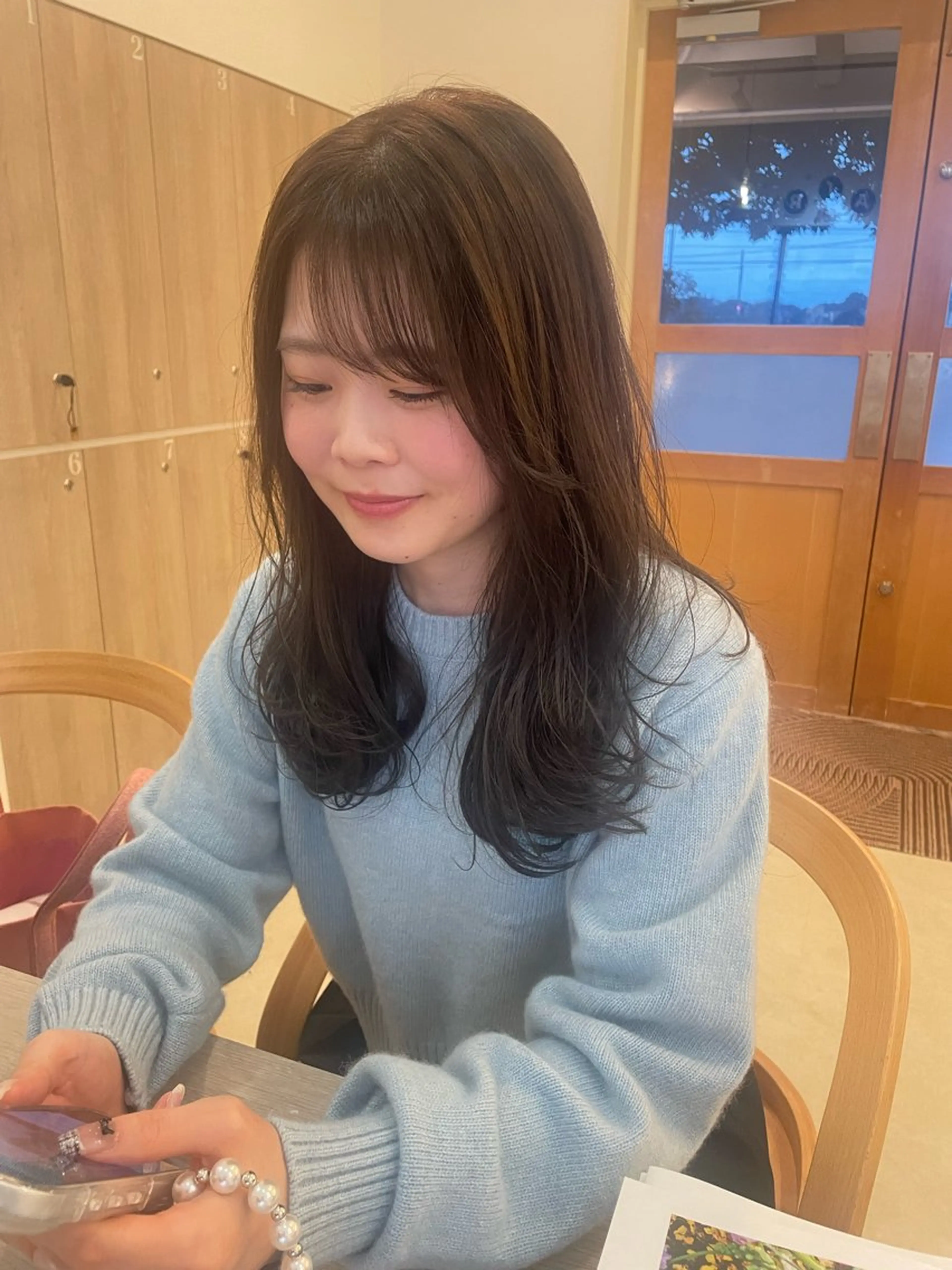 セミロング ルプラボウ/日野 /ショート/レイヤーのヘアスタイル