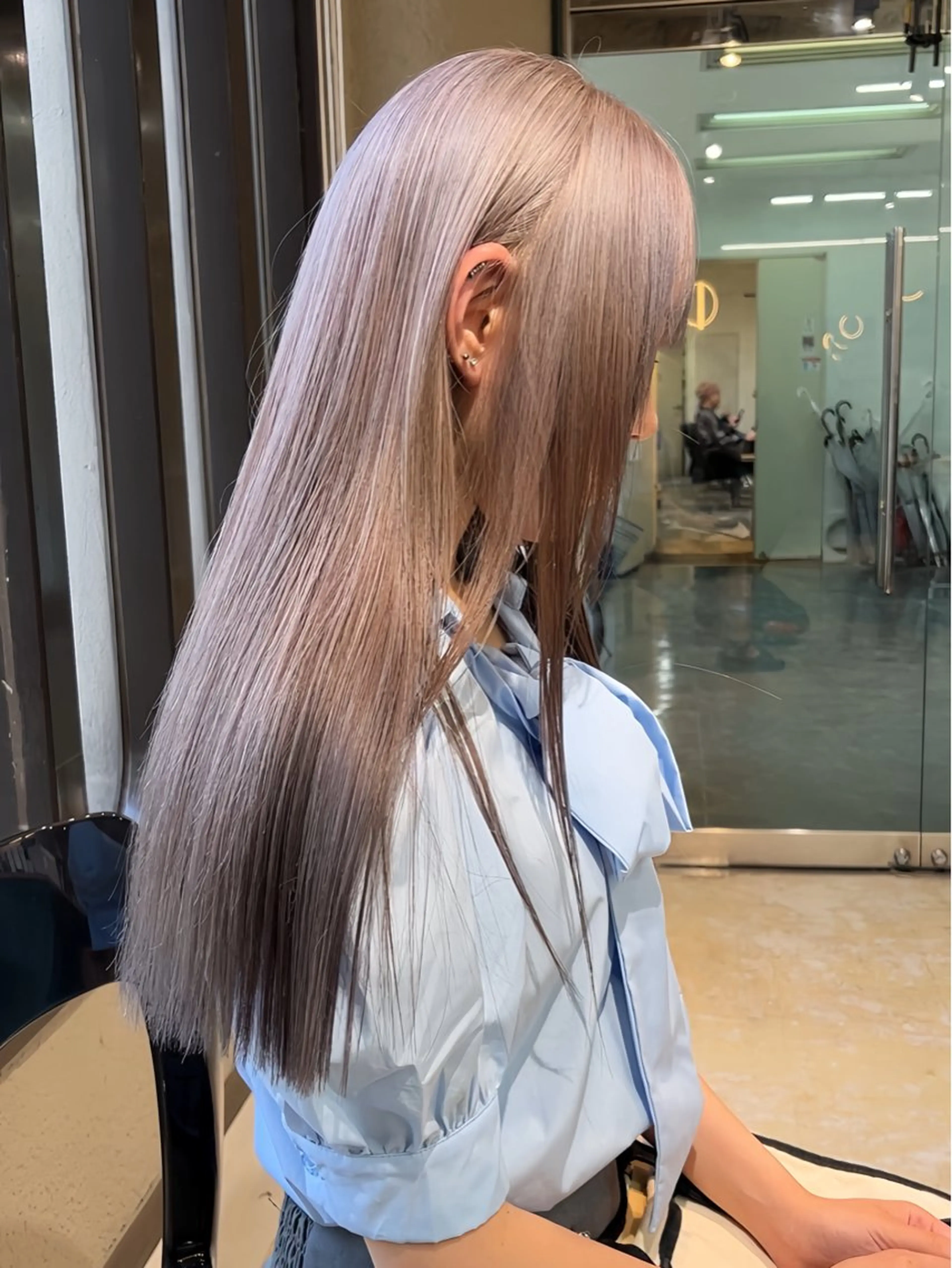 ロング 💖艶ハイトーン髪質 改善💖ケンシンのヘアスタイル