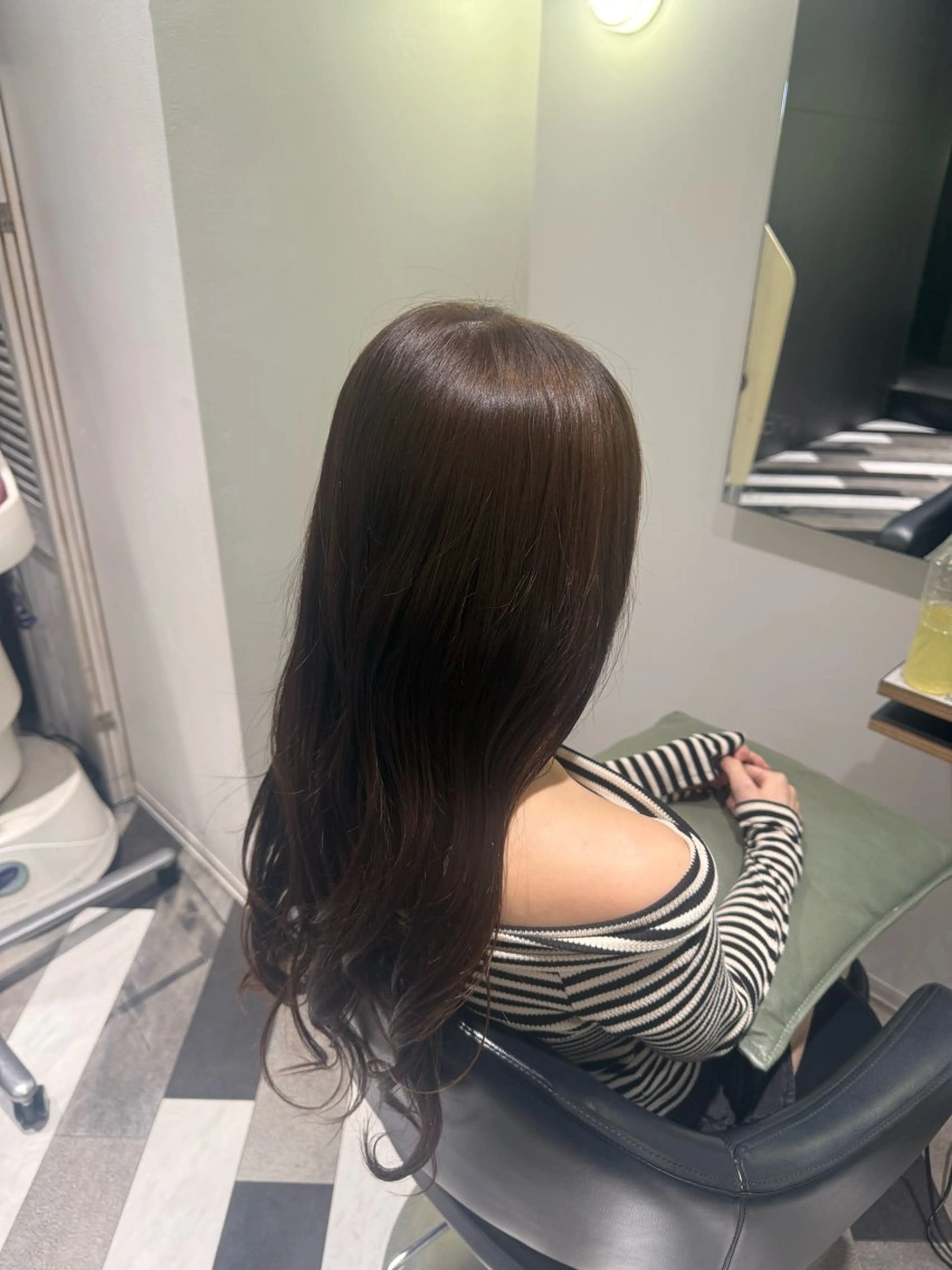 ロング カラー 山口 愛華のヘアスタイル