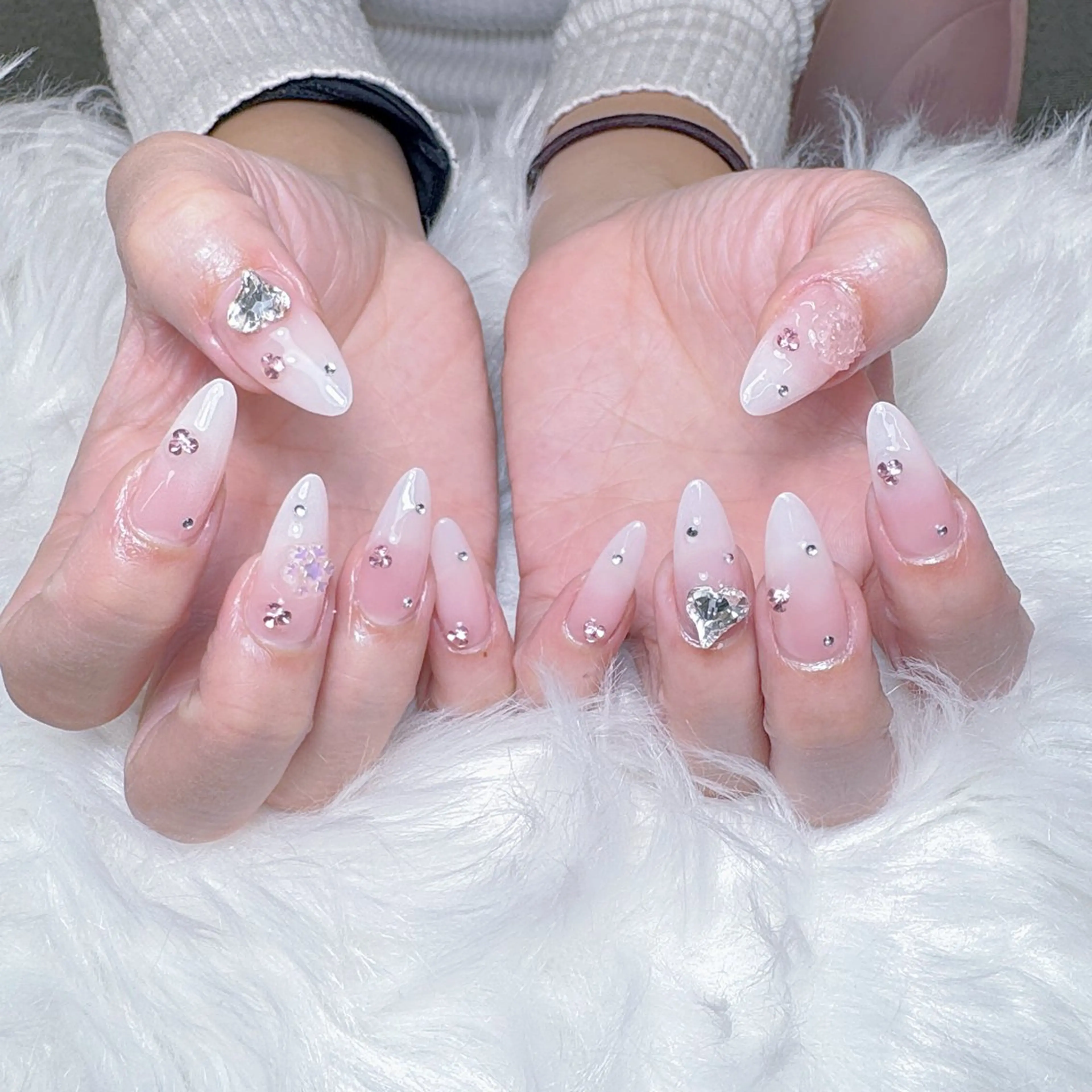 ネイル 韓国ネイル 持ち込み ニュアンスネイル ワンホンネイル ハンドネイル AKIKO NAILのネイルデザイン