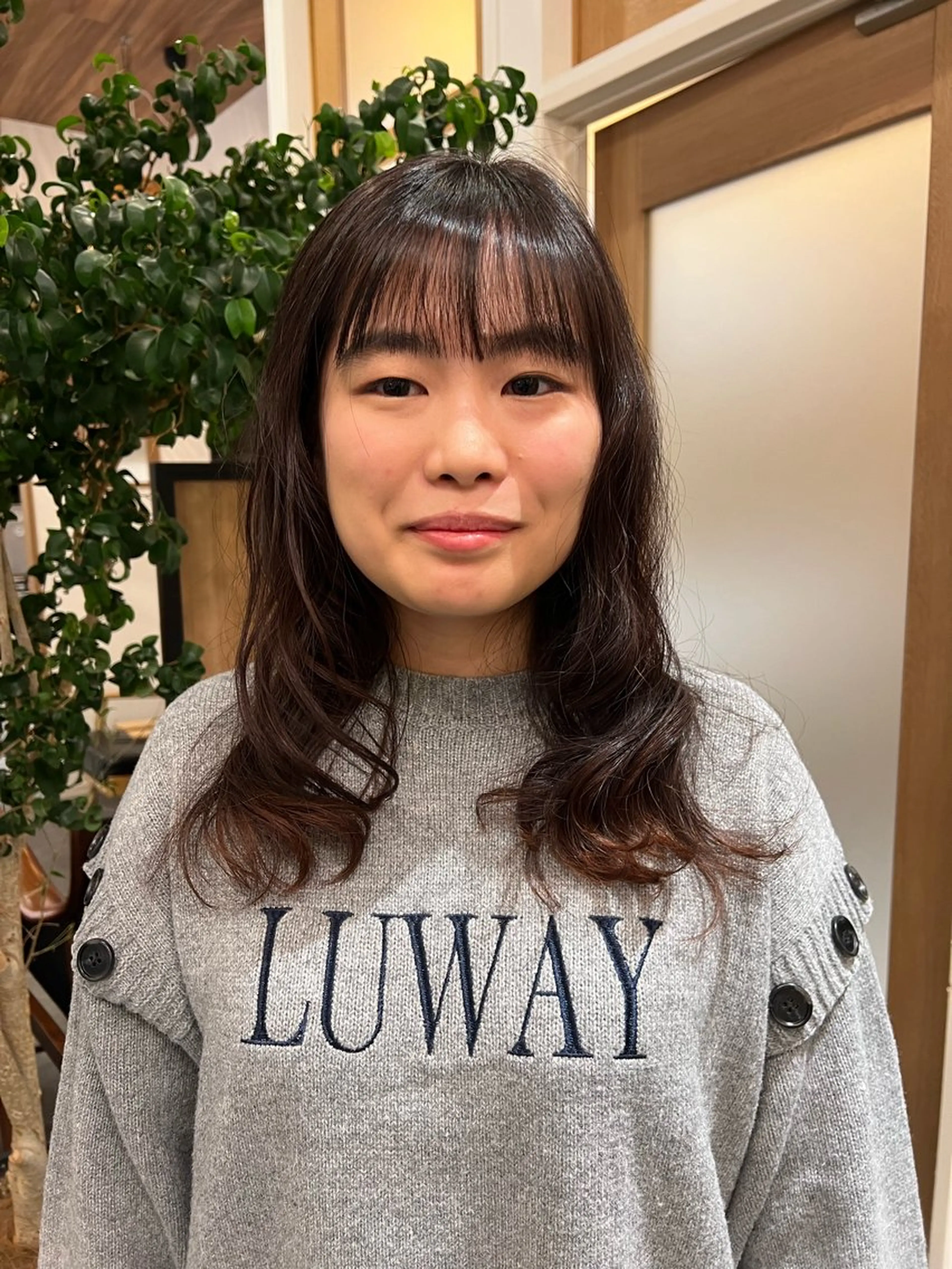 ミディアム ミディアムパーマ 村中 逸紀のヘアスタイル