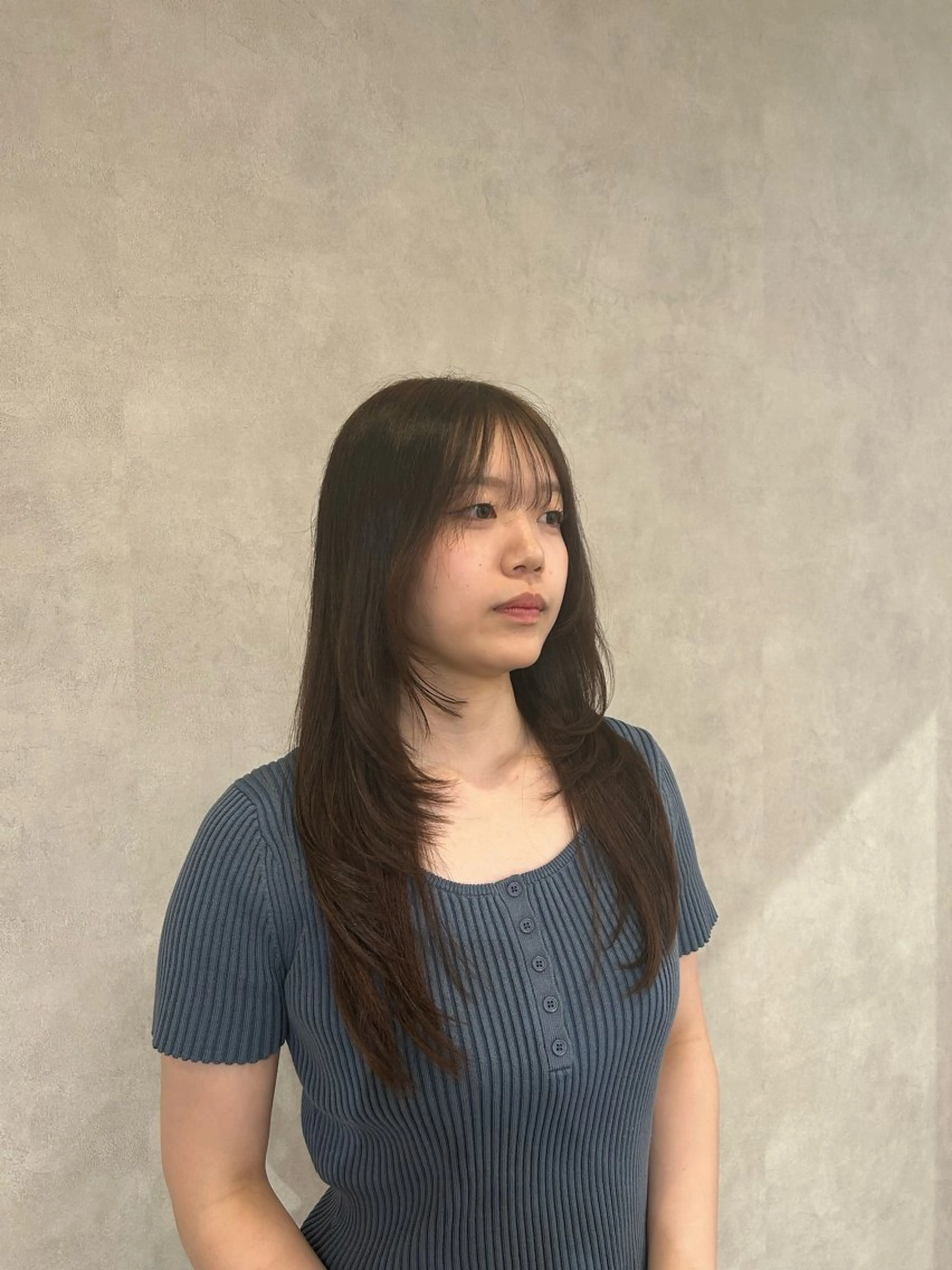 ロング レイヤーカット 石原 侑季のヘアスタイル