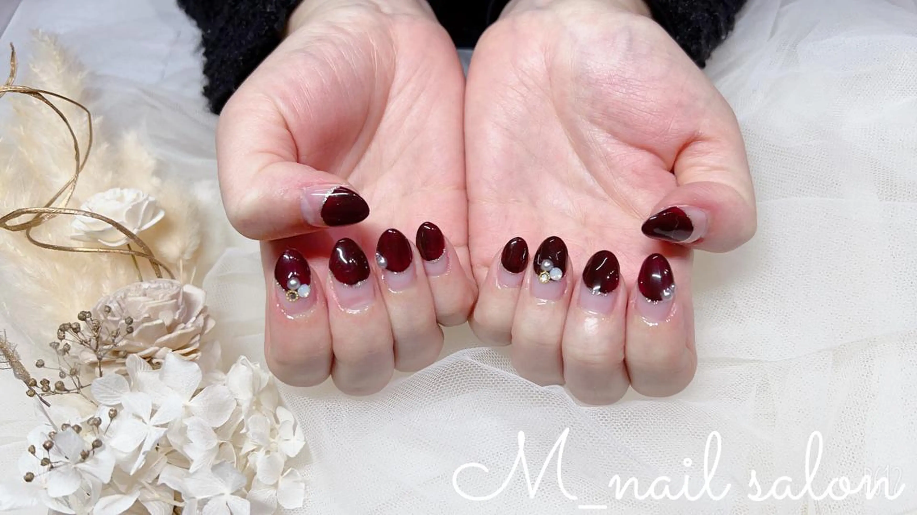 ネイル シンプルネイル M_ nail salonのネイルデザイン