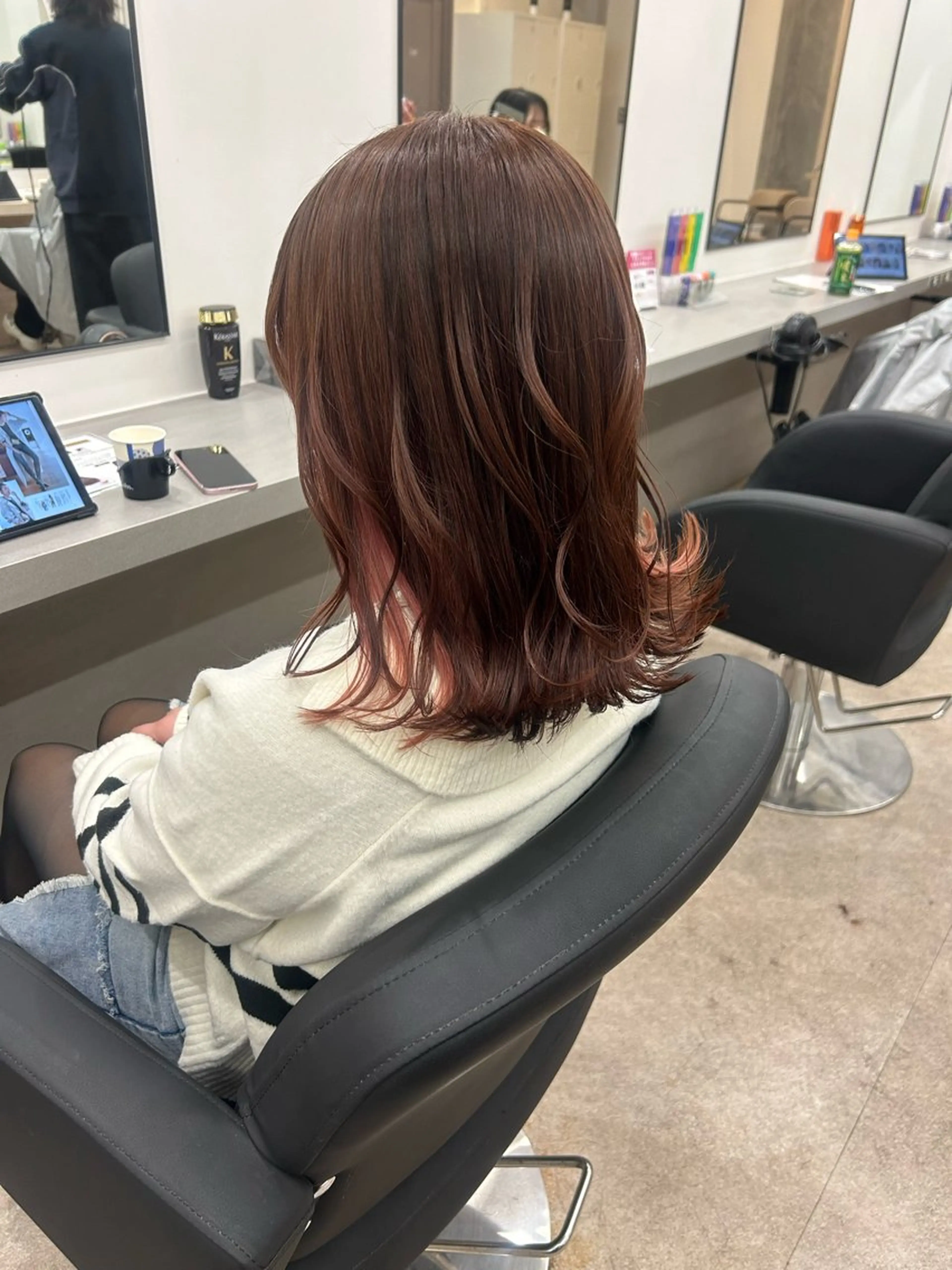 ミディアム カラー インナーカラー ピンクカラー 🐬レイヤー /透明感/あいか🫧のヘアスタイル