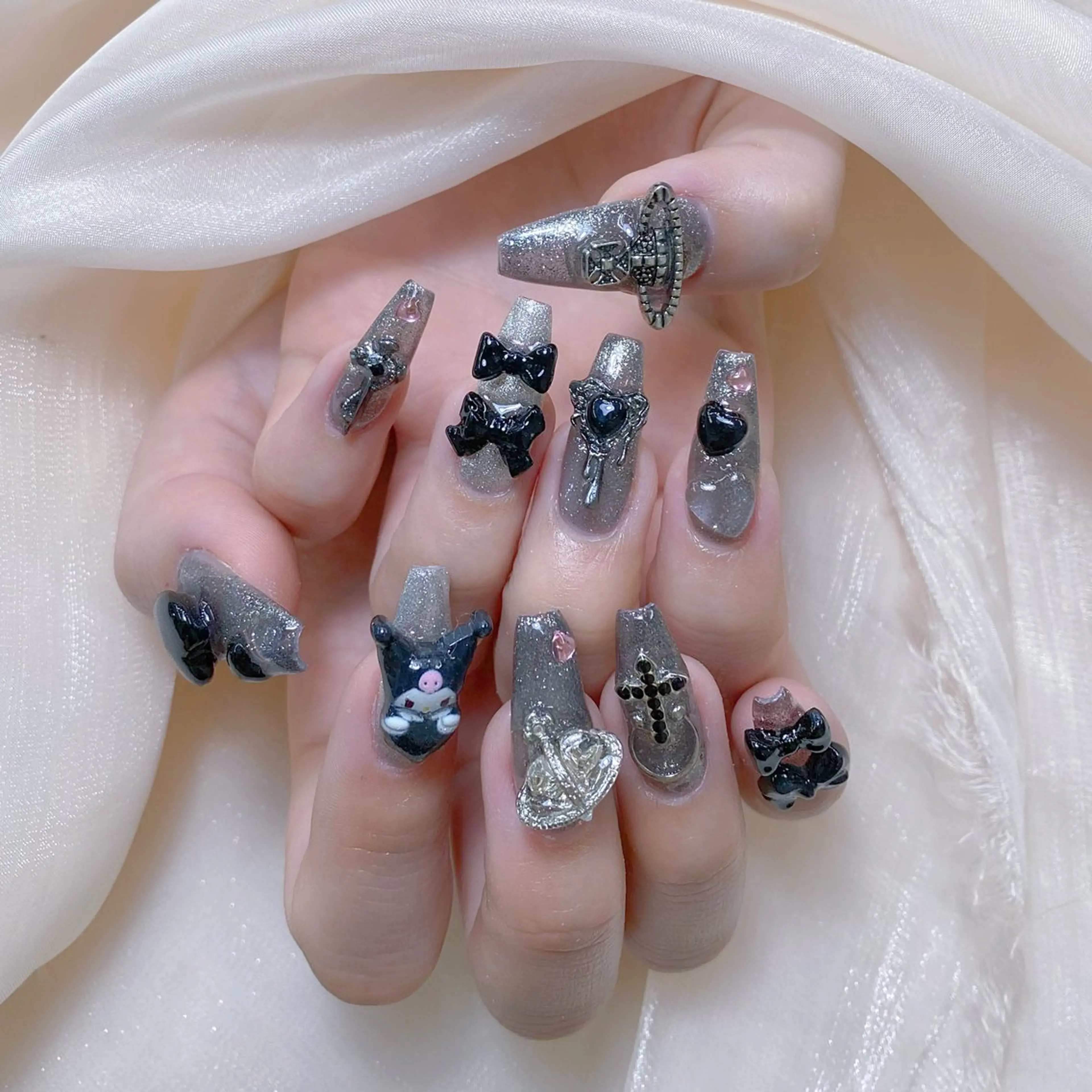 ネイル オーロラネイル フレンチネイル ハート キラキラネイル 韓国ネイル ハンドネイル Melody  3D/スカルプ専門店のネイルデザイン