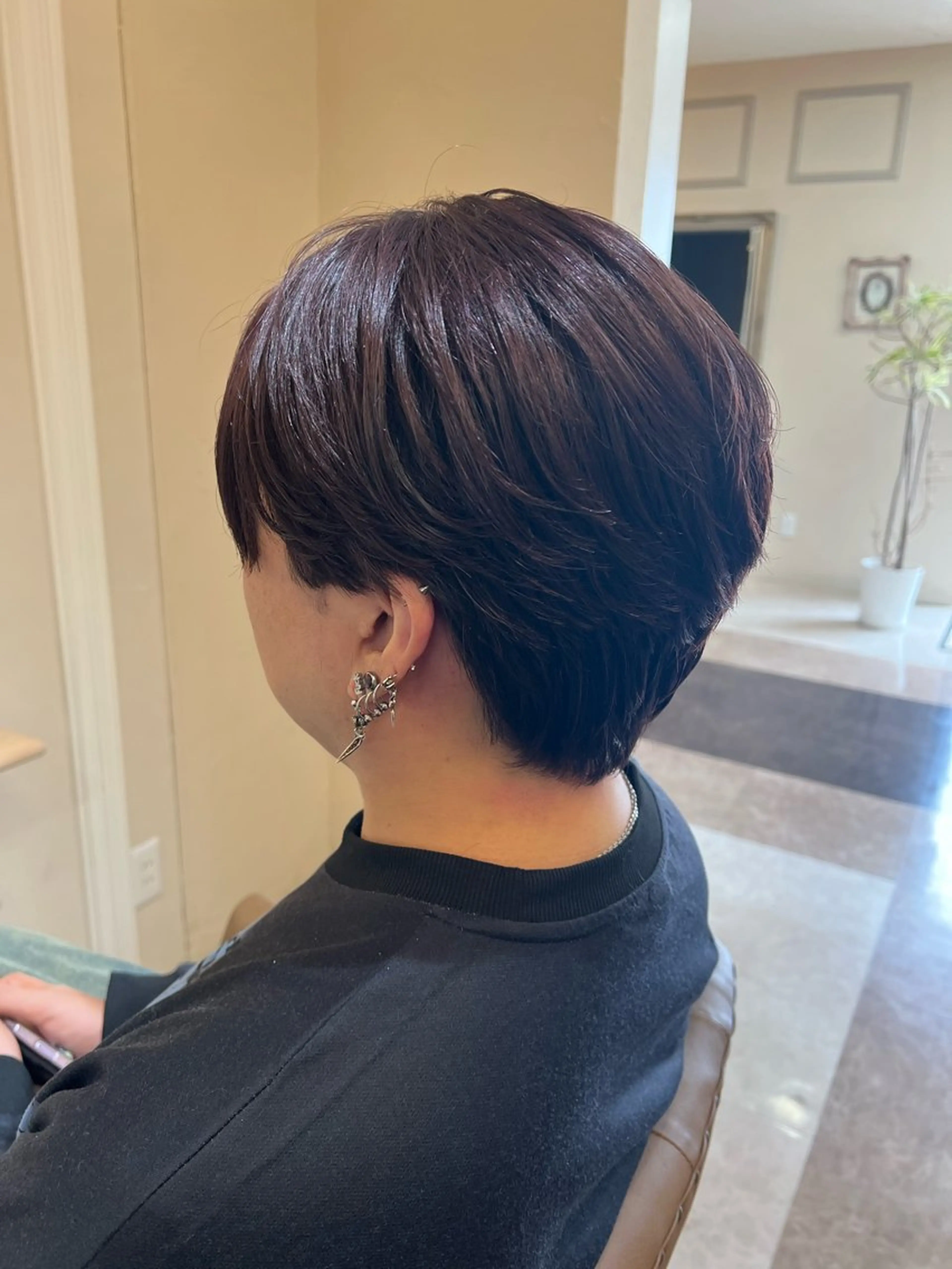 ショート レイヤーカット ウルフカット カット ヘアケアソムリエ MIKUのヘアスタイル