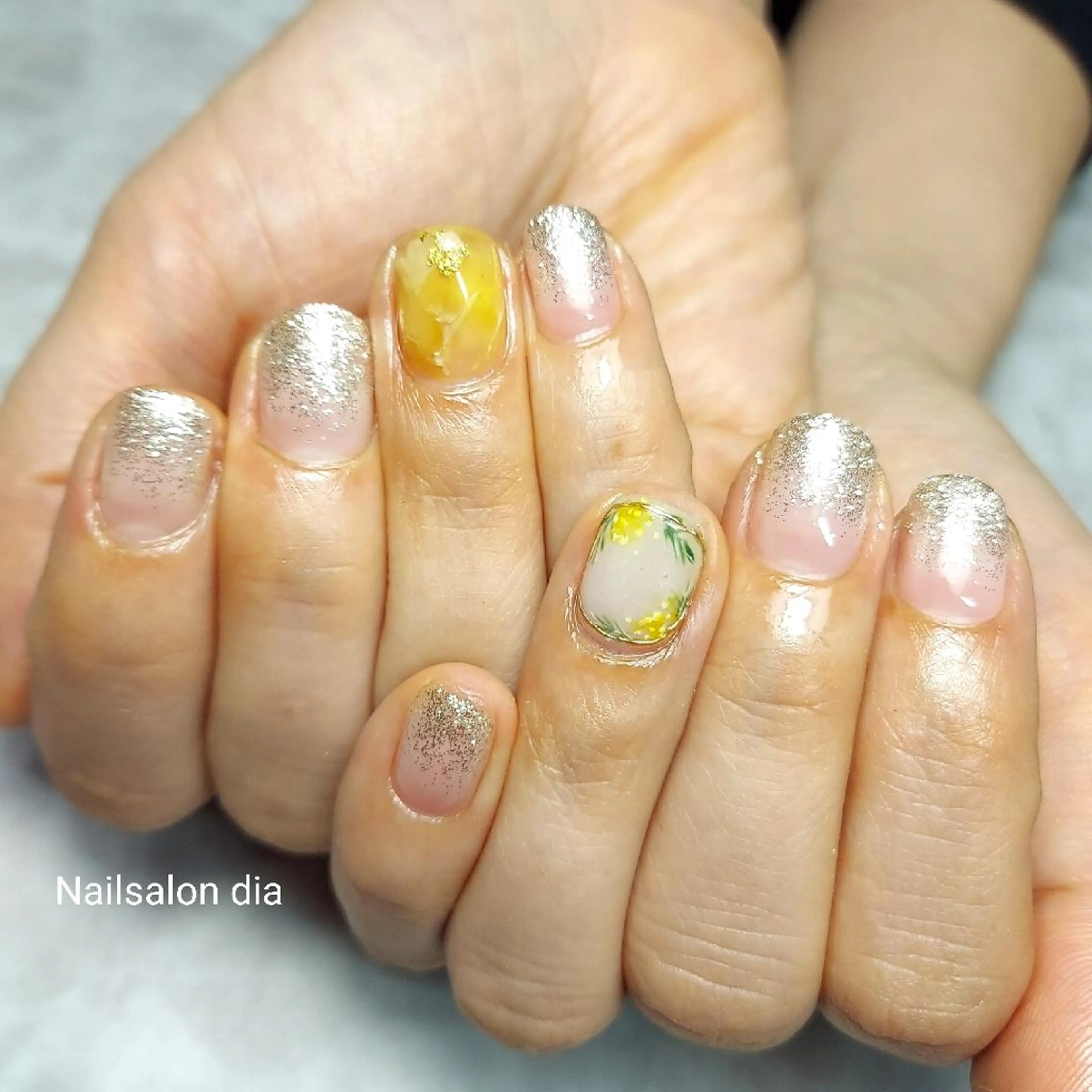 ネイル チークネイル フラワーネイル キラキラネイル マグネットネイル ミラーネイル ハンドネイル 栗東駅 徒歩10分 ネイルサロン ディアのネイルデザイン