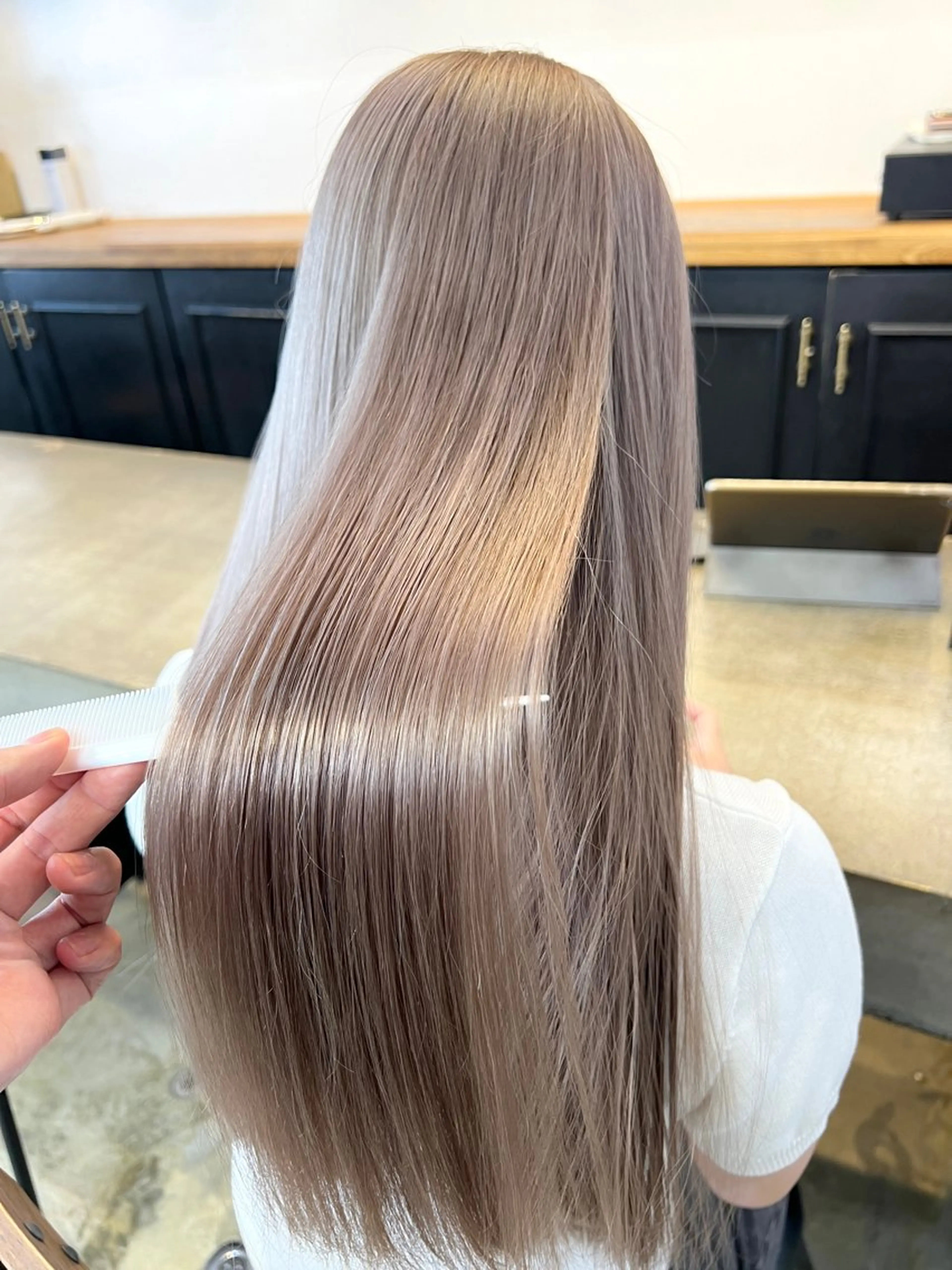 ❣️【4月限定】❣️ブリーチ+カラー+メンテナンスカット+トリートメント(リタッチ可能)の写真