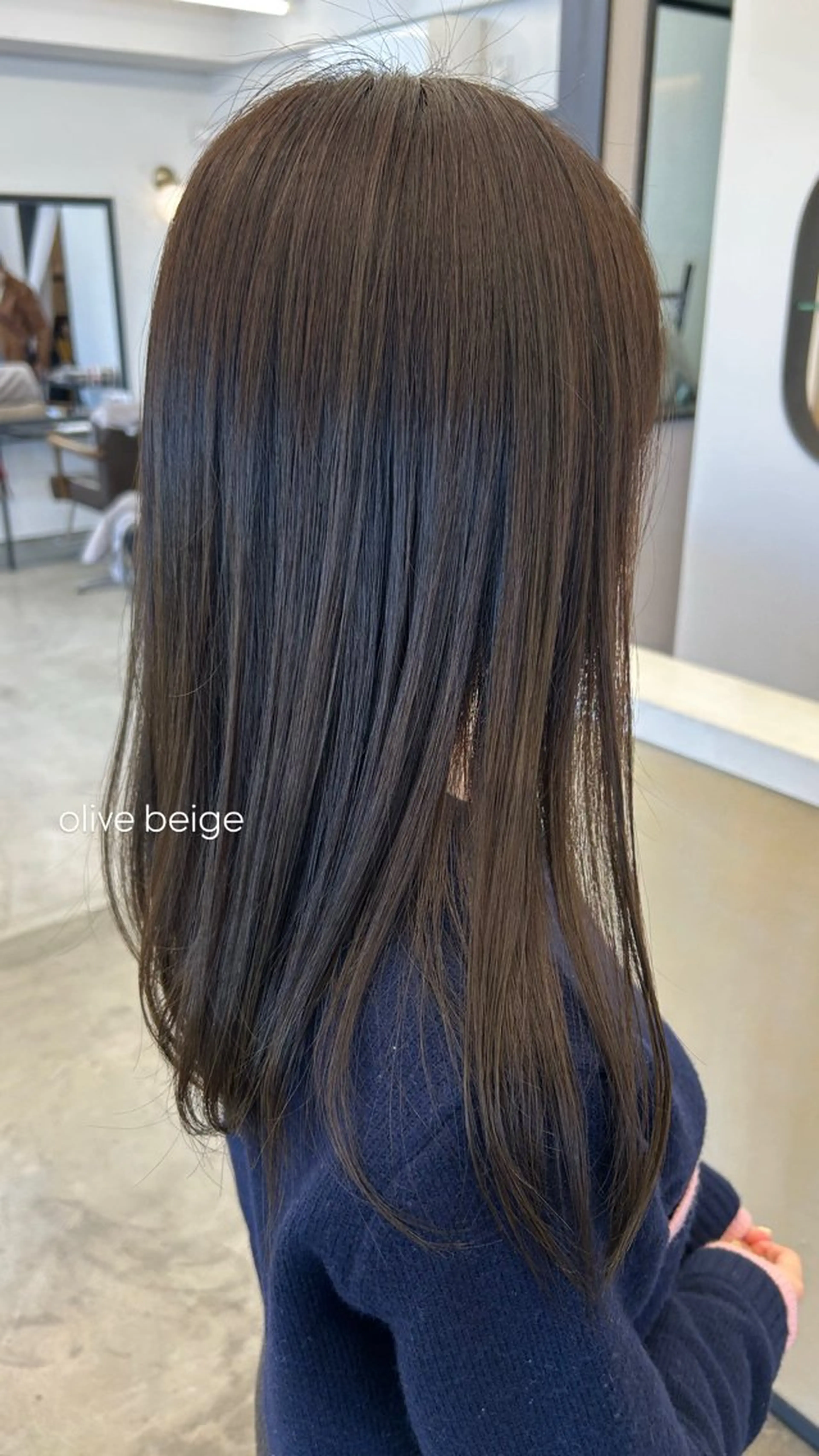 ロング カラー ベージュカラー ブリーチ 透明感カラー ダブルカラー グレージュ ヘアカラー 本澤 朋香のヘアスタイル