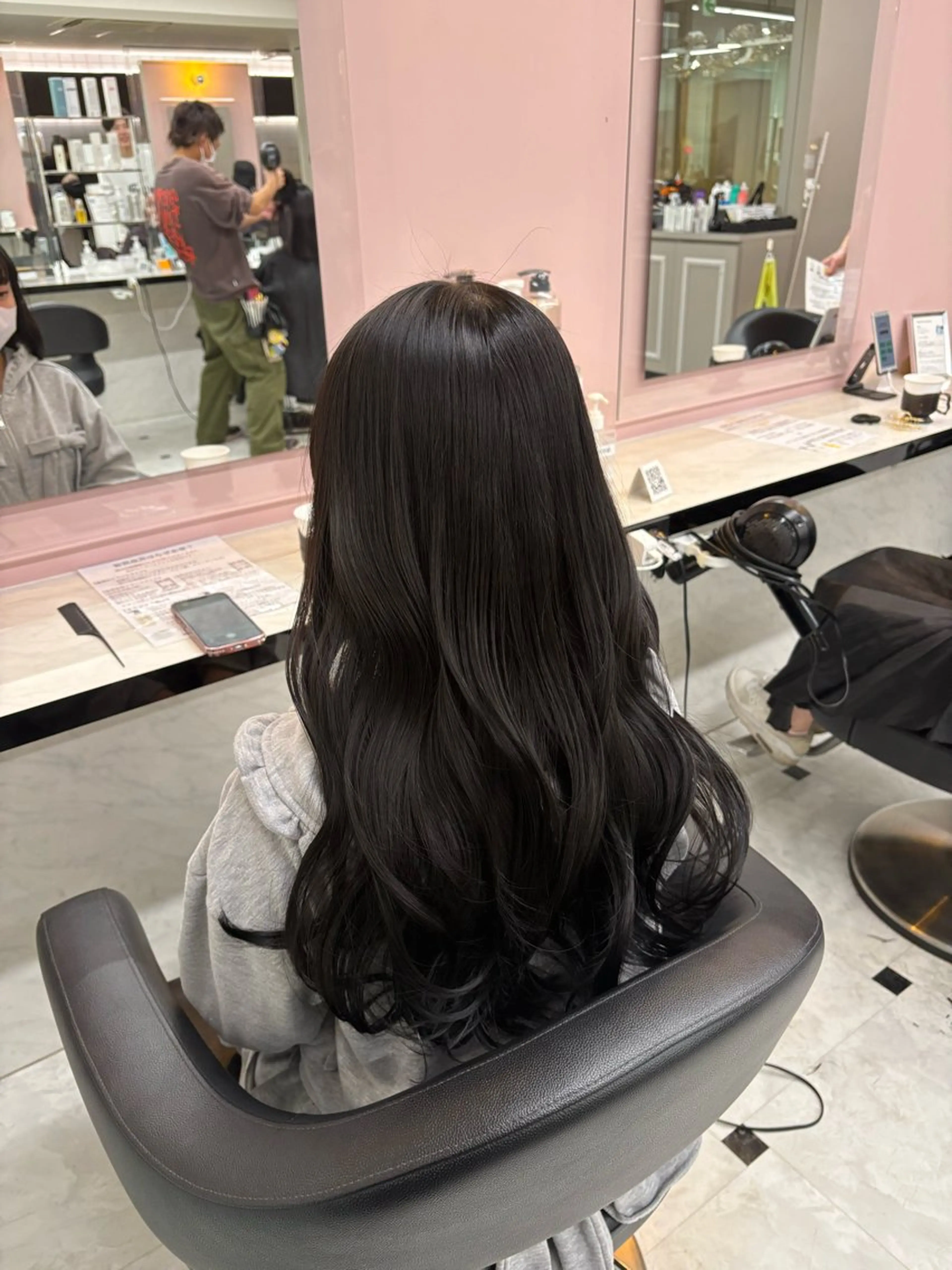 ロング カラー ヘアカラー トリートメント ヘッドスパ ヘアセット 透明感ベージュカラー 🪞上野🪞AIのヘアスタイル