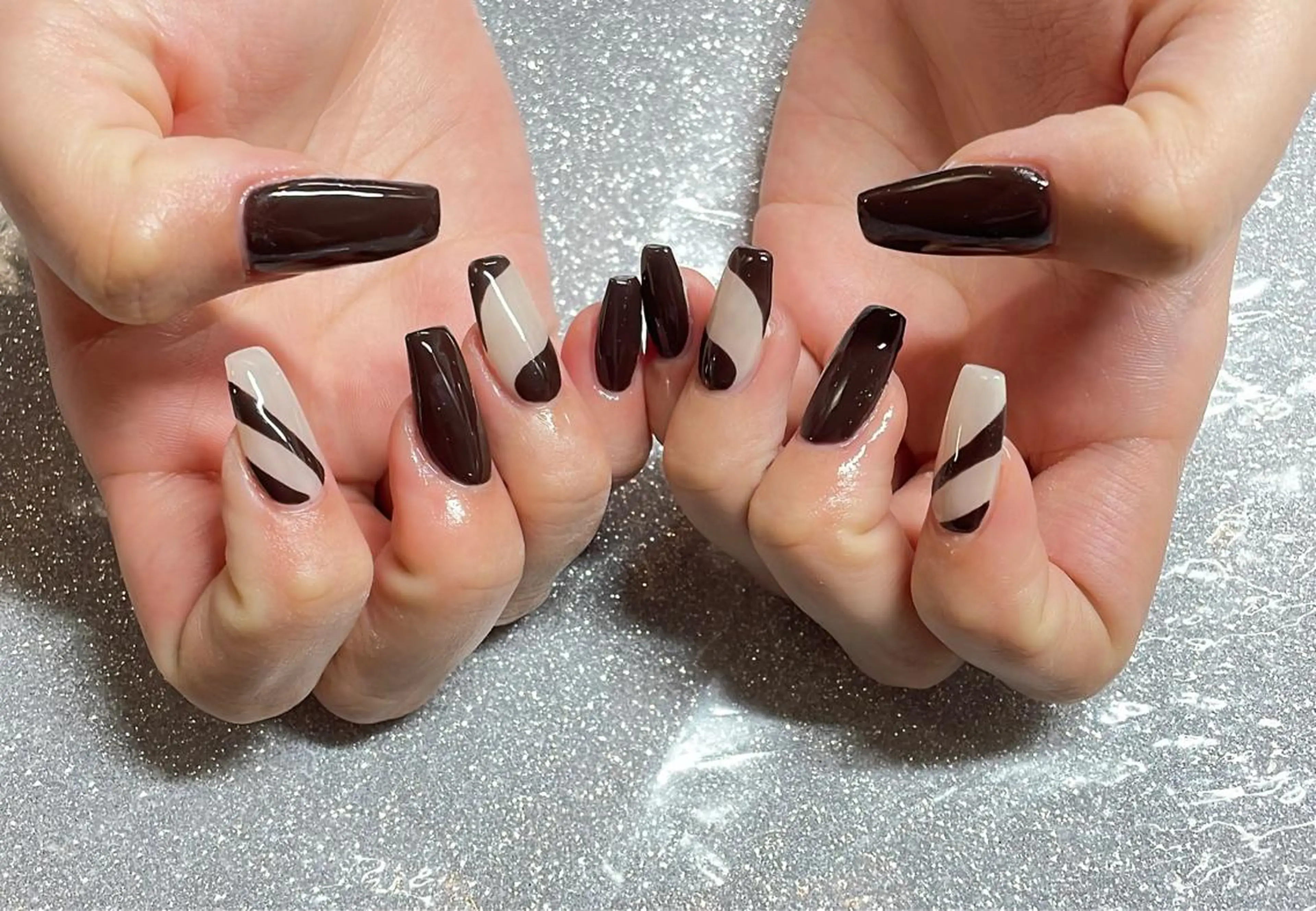 ネイル ハンドネイル VIERU 🌈🎀💖のネイルデザイン