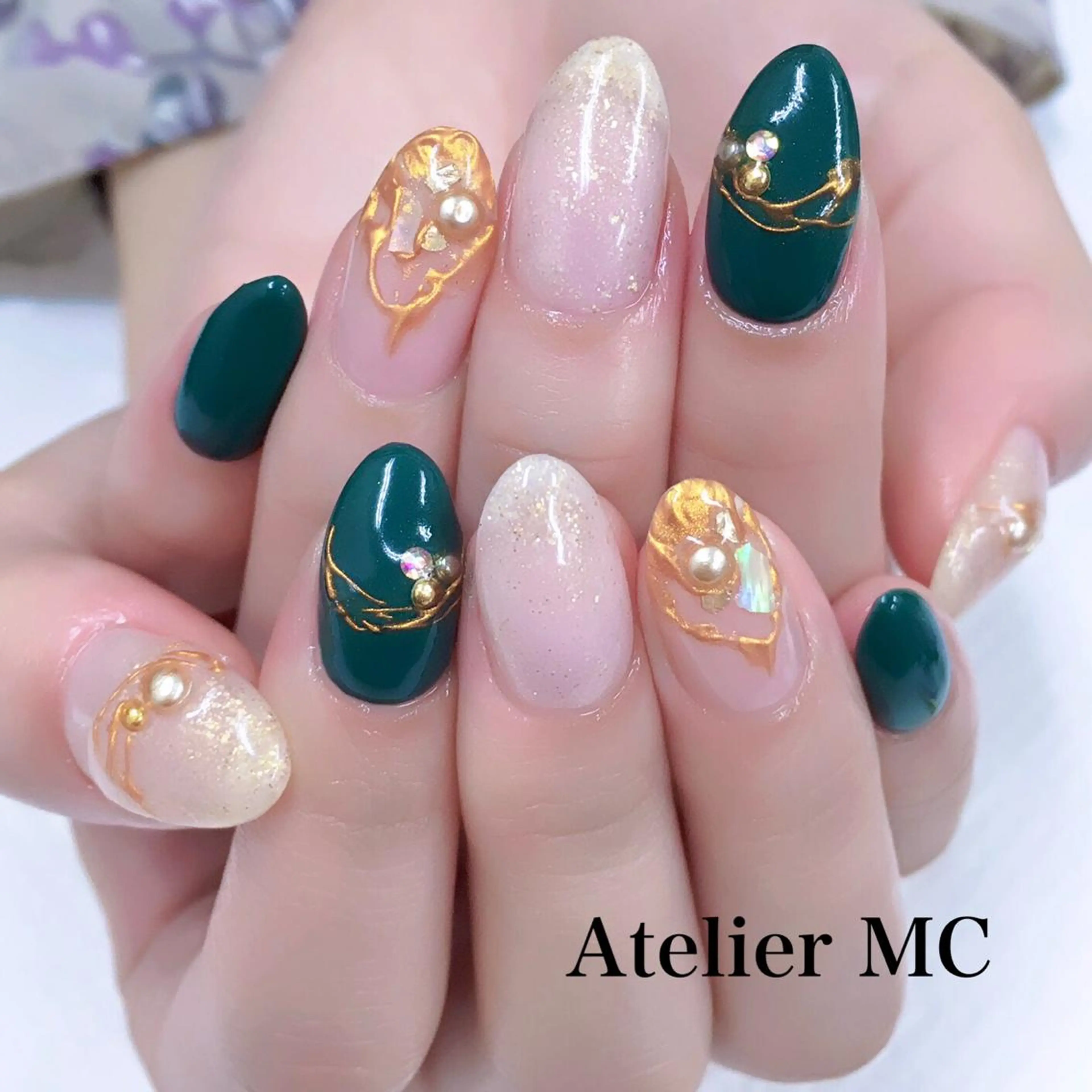 ネイル アトリエ エムシー 【新富町・東銀座】のネイルデザイン